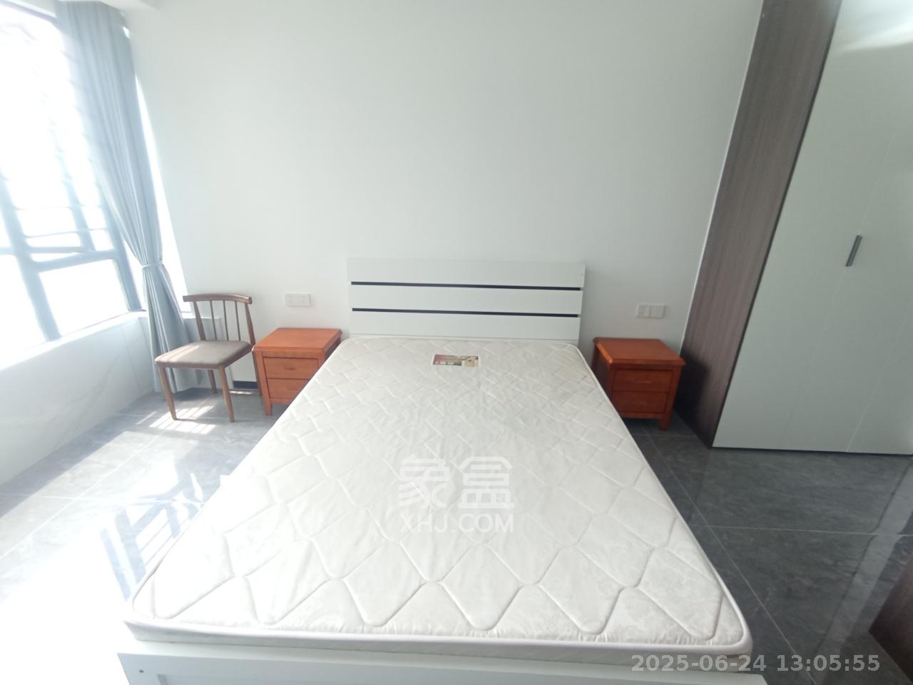 长房云公馆  3室2厅2卫   2500.00元/月室内图