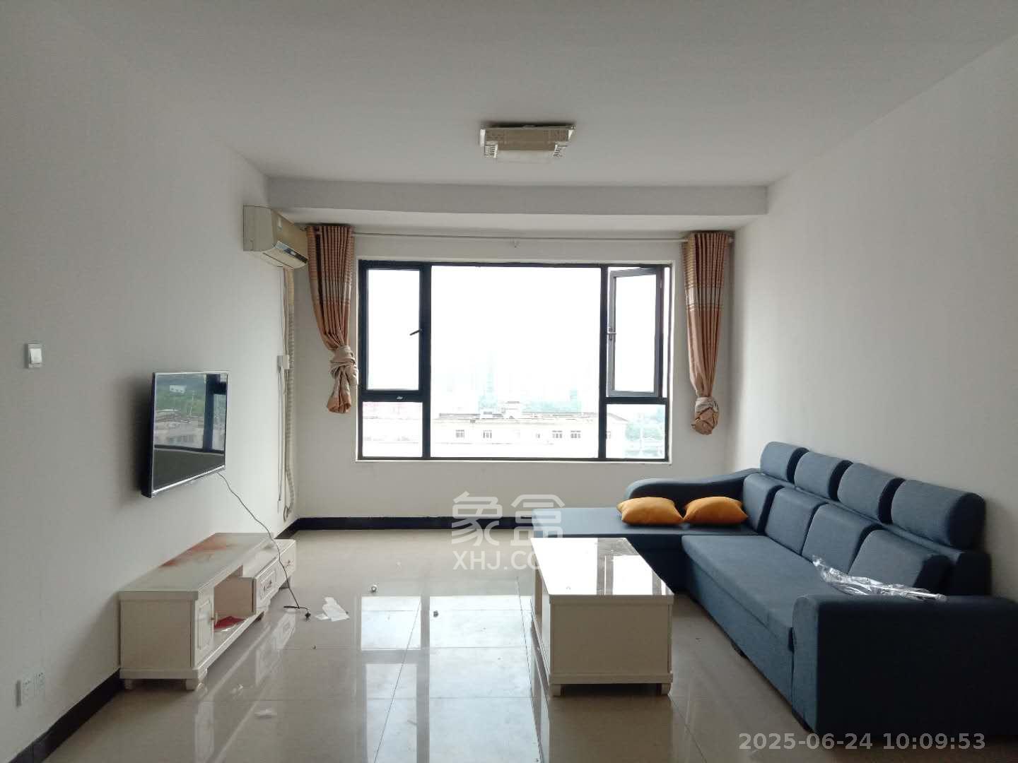 长房时代城 3室2厅1卫 2900.0元/月 长房时代城 3室2厅1卫 2900.0元/月室内图