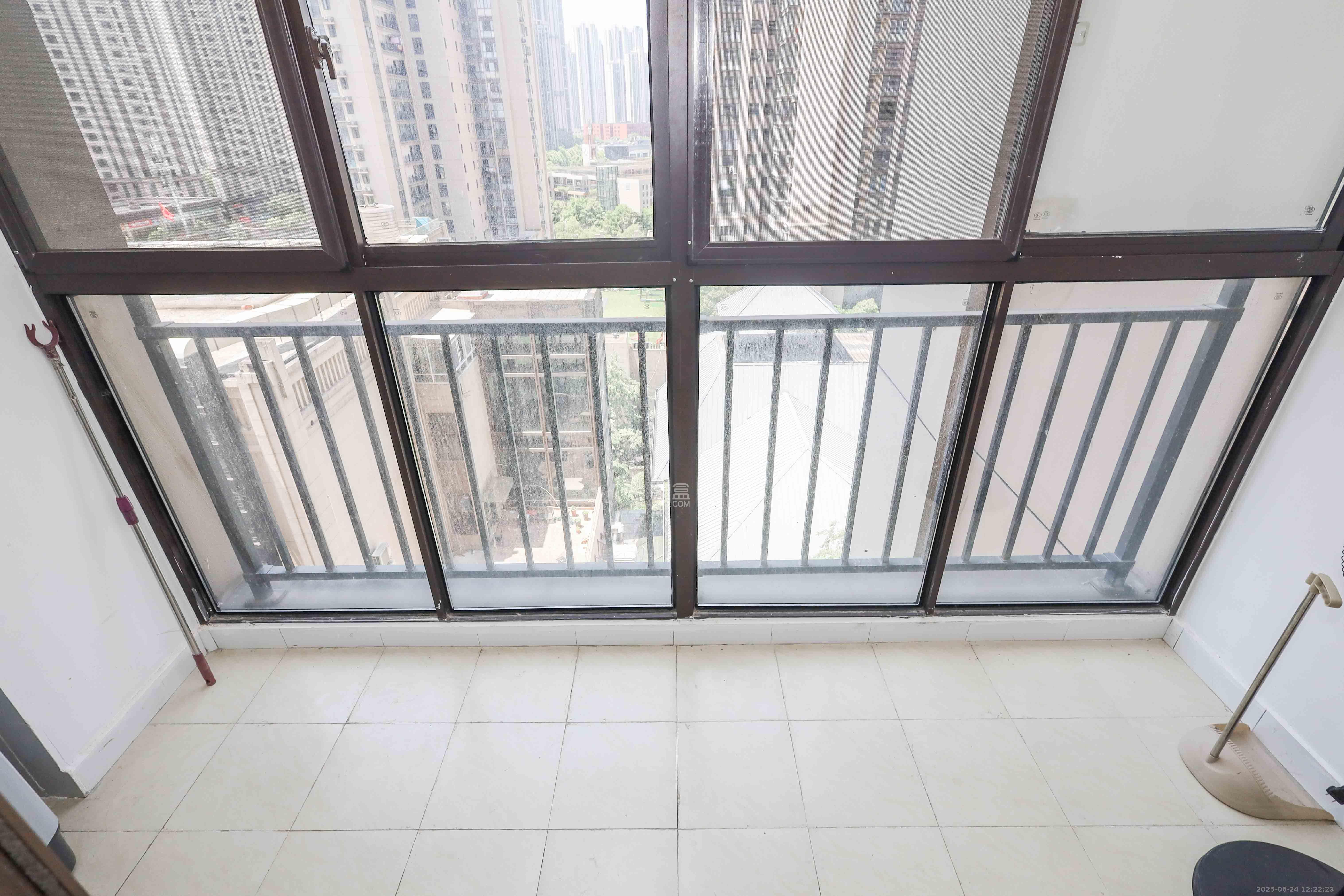 梅溪湖合能璞丽  3室2厅1卫    2400.0元/月 梅溪湖合能璞丽  3室2厅1卫    2400.0元/月室内图