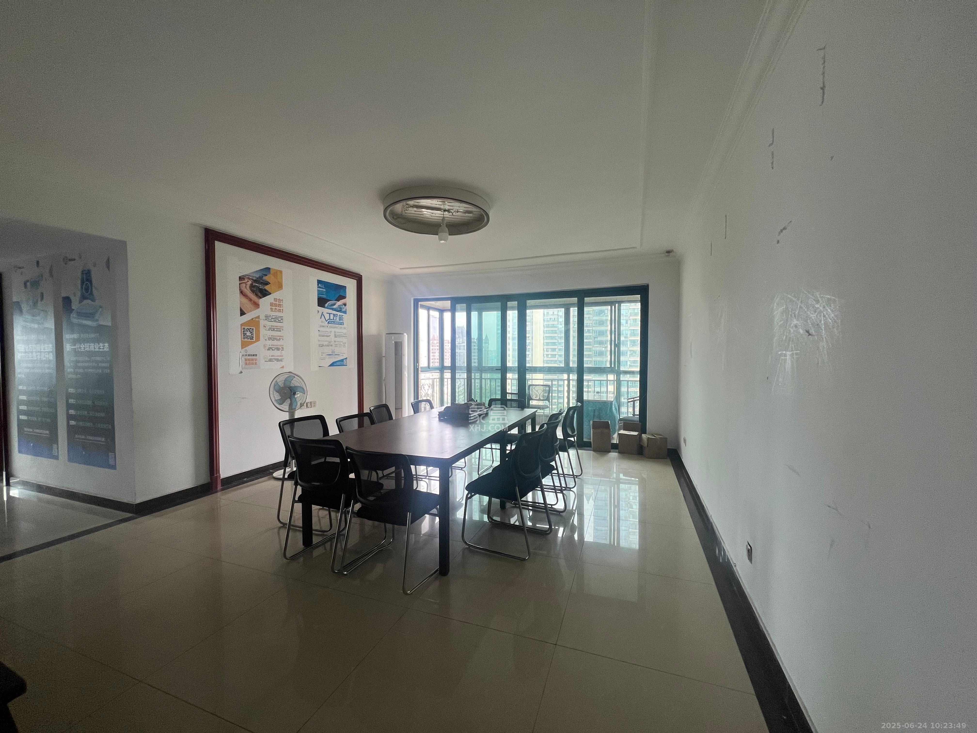 恒大绿洲 4室2厅2卫 3000.0元/月 恒大绿洲 4室2厅2卫 3000.0元/月室内图