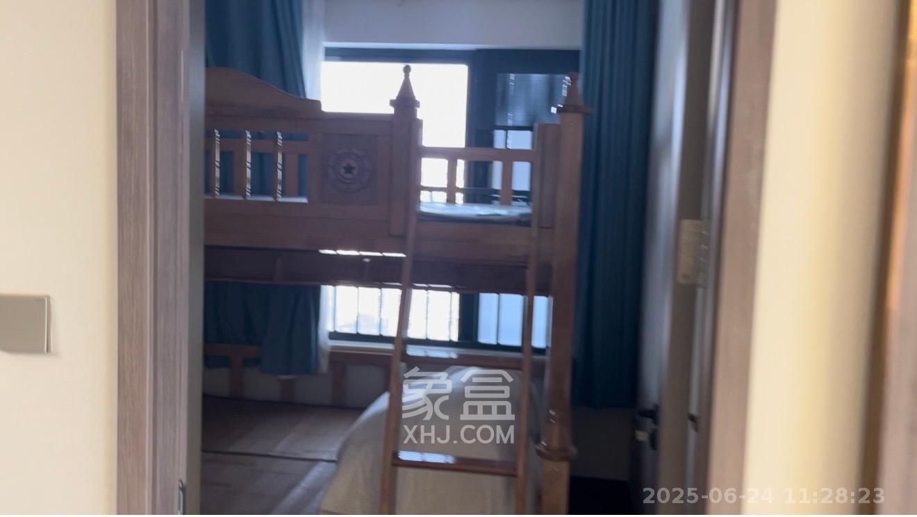 梦想枫林湾  3室2厅2卫   3800.00元/月室内图