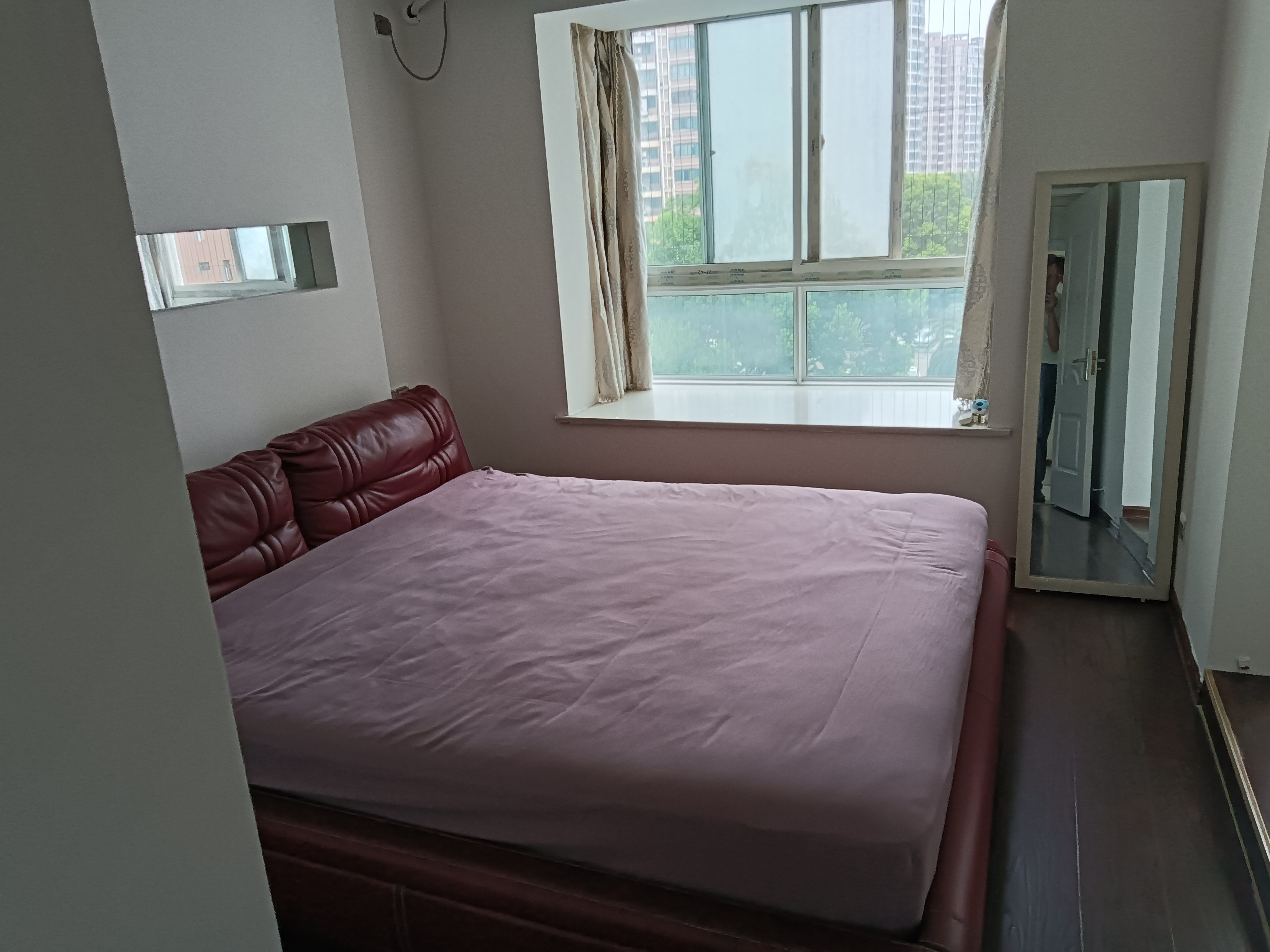 冠都现代城(冠都幸福彼岸) 3室2厅1卫 1500.0元/月 冠都现代城(冠都幸福彼岸) 3室2厅1卫 1500.0元/月室内图