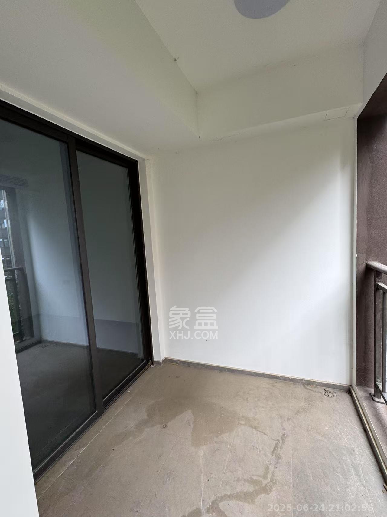 建发电建江山悦 4室2厅2卫 3500.0元/月 建发电建江山悦 4室2厅2卫 3500.0元/月室内图