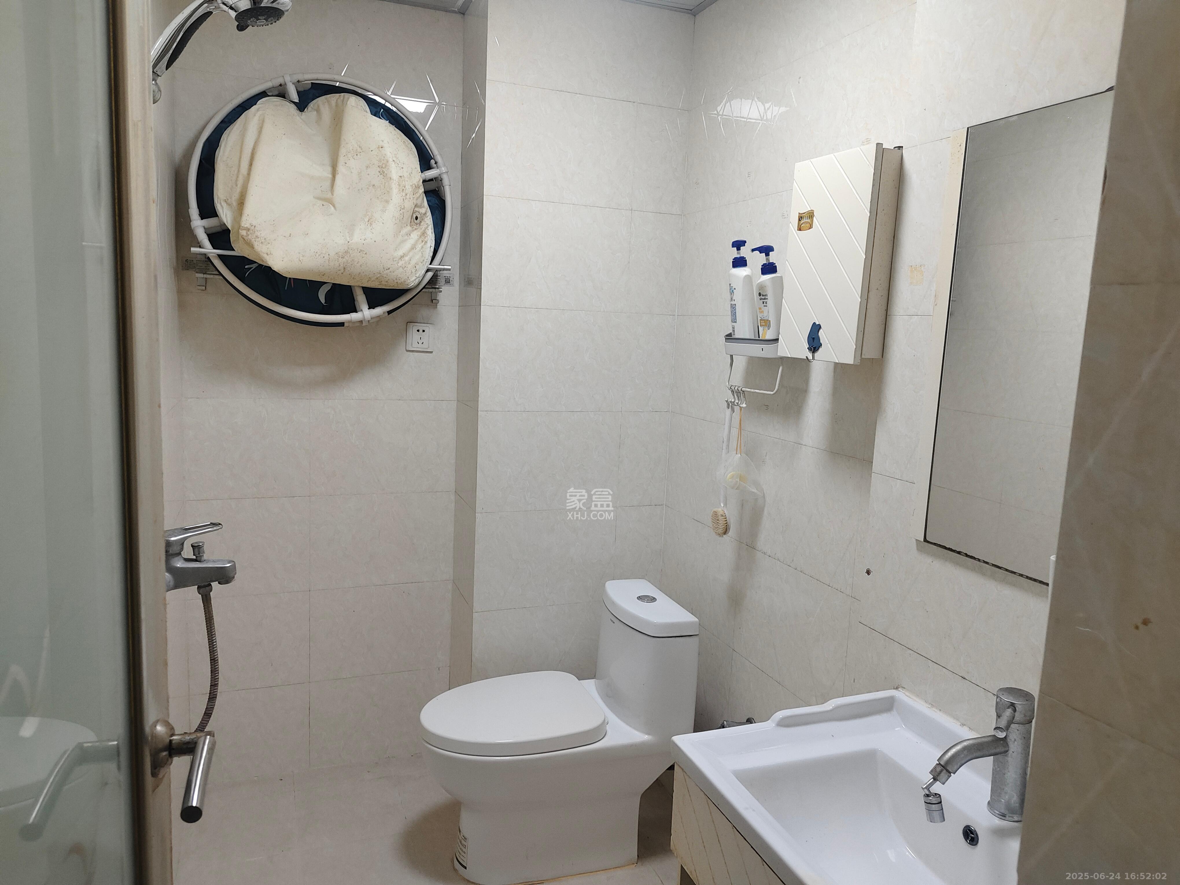 春满江南  3室2厅1卫   1500.00元/月室内图