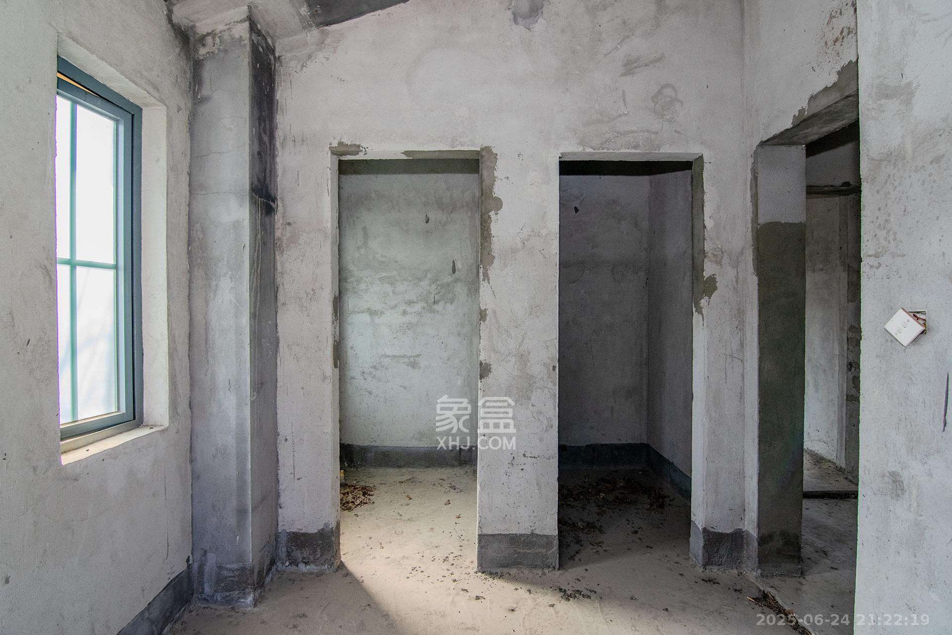 中粮北纬28°别墅  8室2厅6卫    1050.0万 中粮北纬28°别墅  8室2厅6卫    1050.0万其他