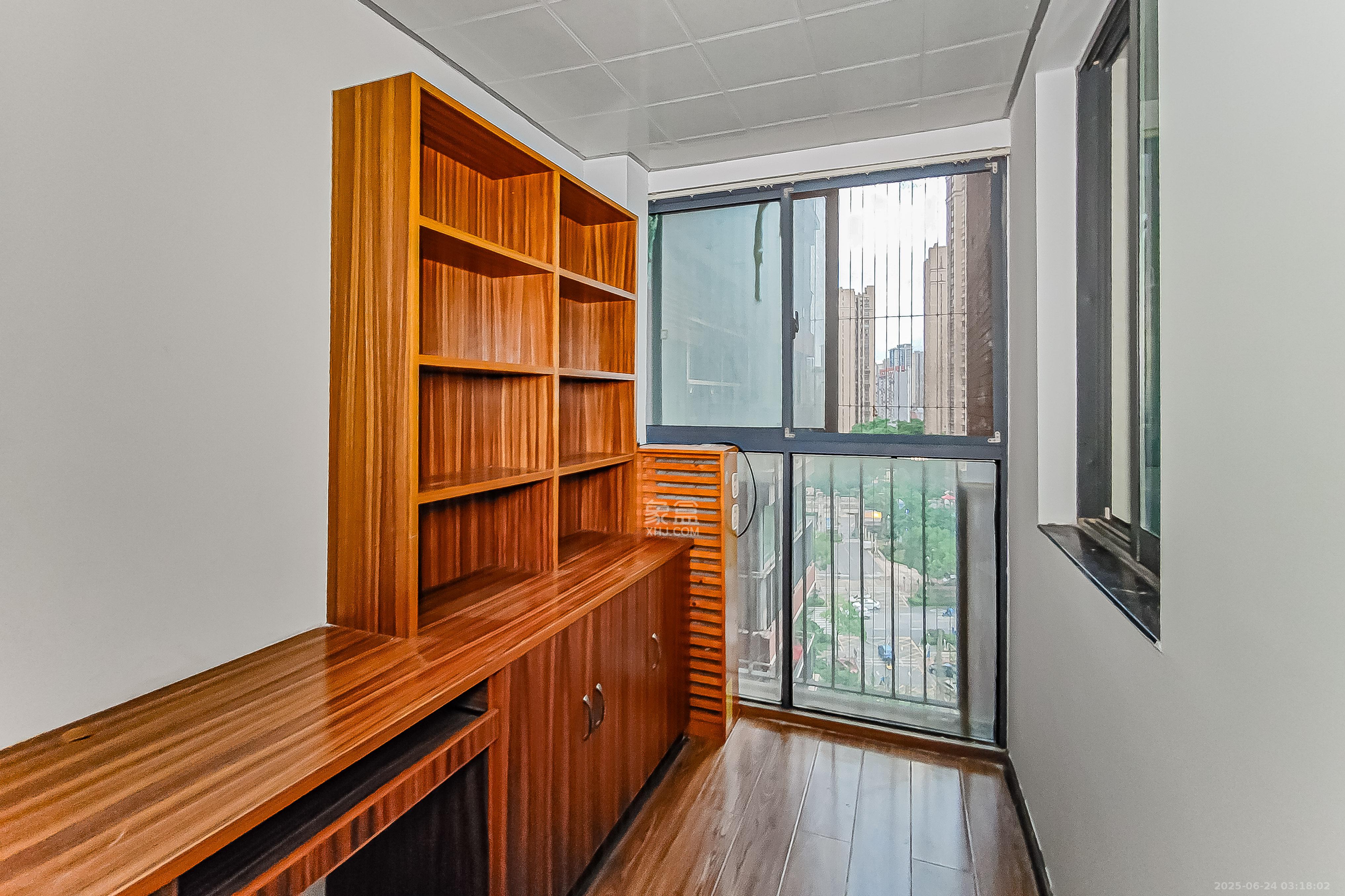 华润凤凰城二期 3室2厅1卫 75.0万 华润凤凰城二期 3室2厅1卫 75.0万其他