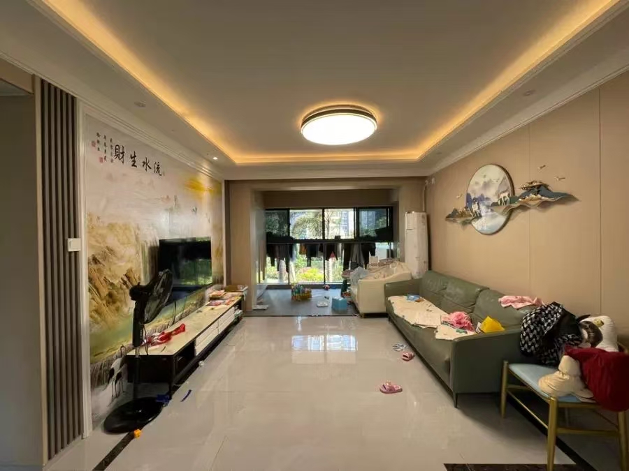 华侨城曦海岸1期  4室2厅2卫    165.0万 华侨城曦海岸1期  4室2厅2卫    165.0万室内图