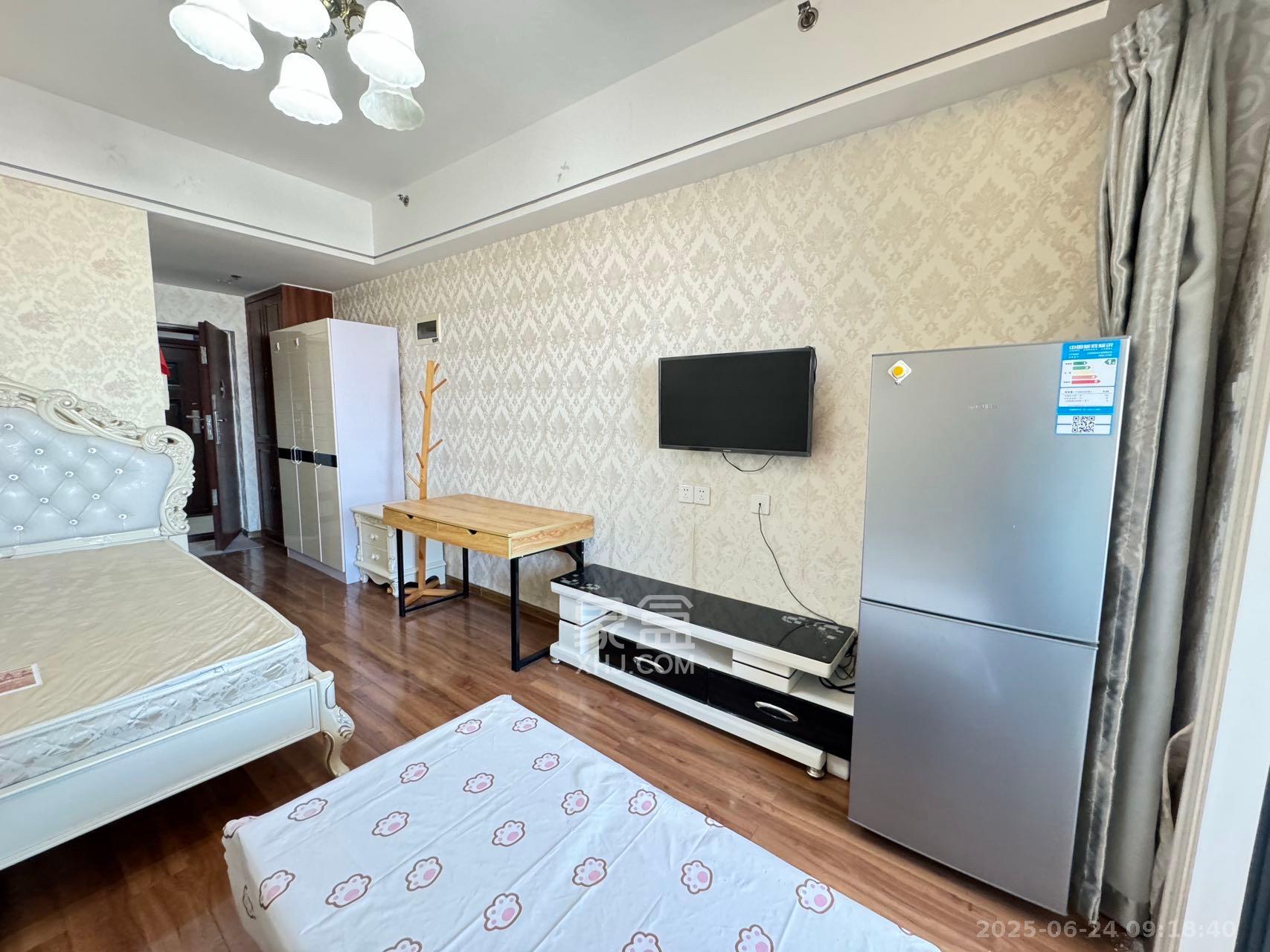 中建木莲工社  1室1厅1卫   1350.00元/月室内图