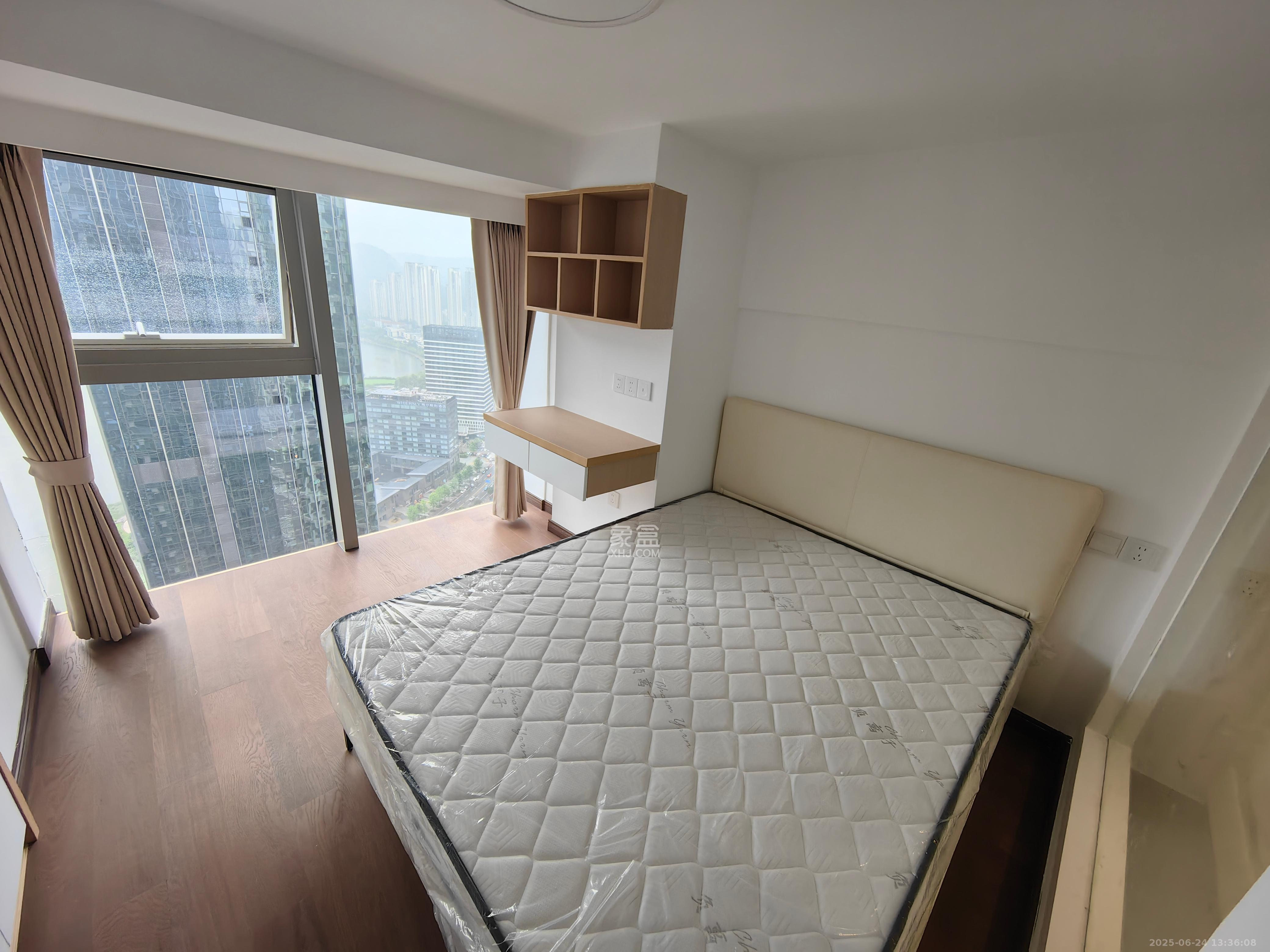正荣梅溪紫阙台  2室1厅1卫   2300.00元/月室内图