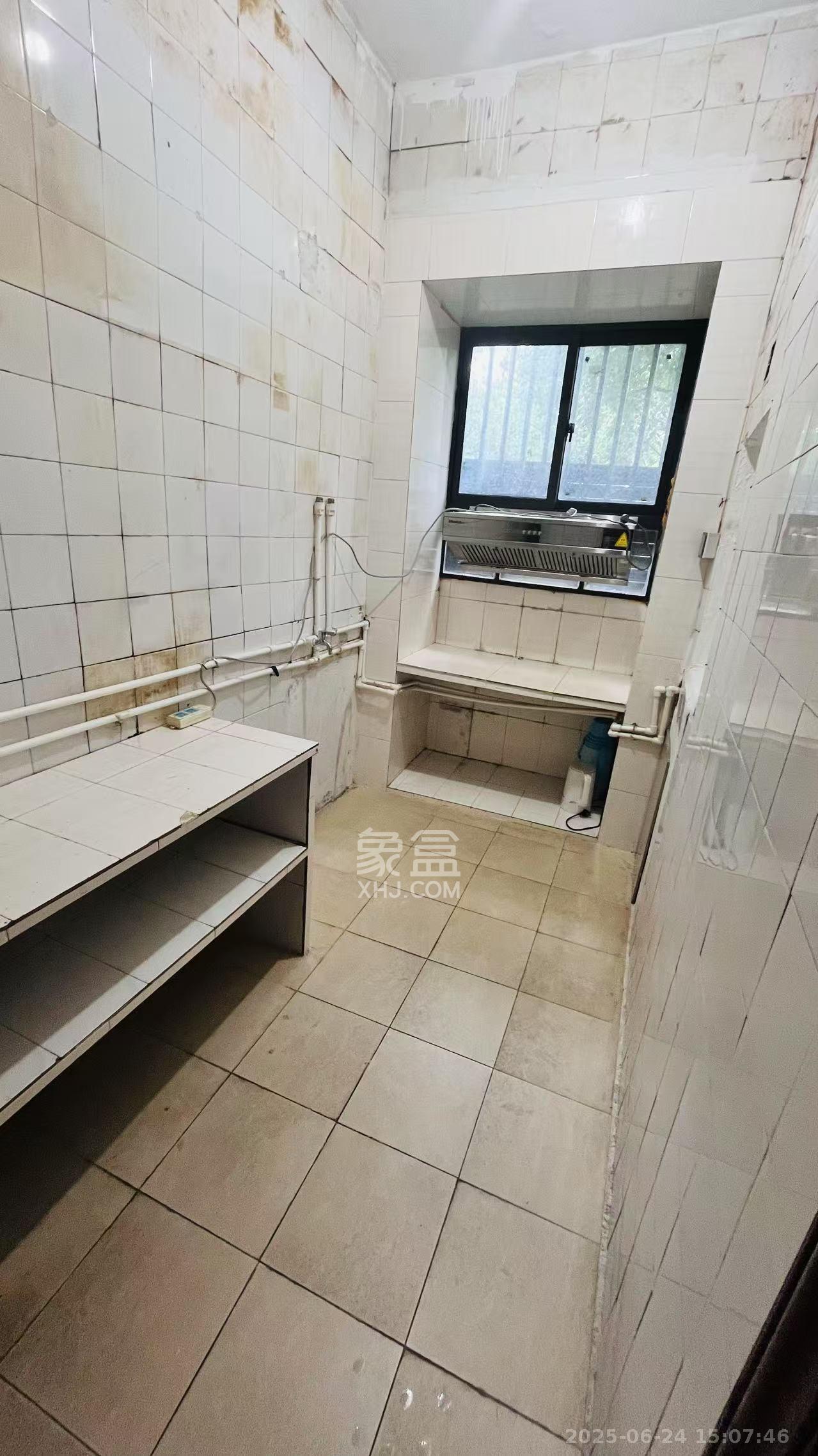 二十三冶小区(井巷社区) 2室1厅1卫 1400.0元/月 二十三冶小区(井巷社区) 2室1厅1卫 1400.0元/月室内图