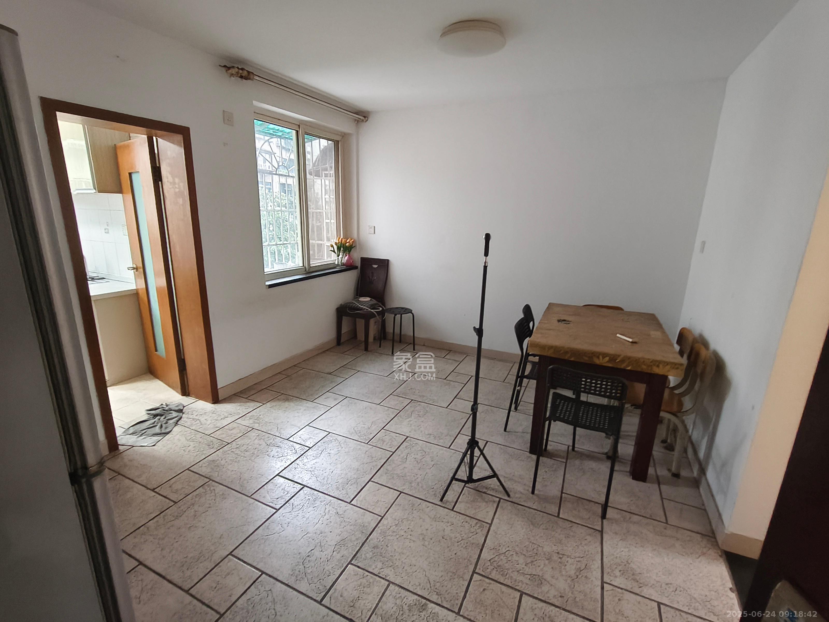 涂北社区-涂北新村 2室1厅1卫 1600.0元/月 涂北社区-涂北新村 2室1厅1卫 1600.0元/月室内图