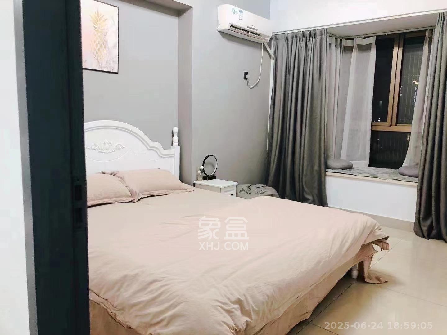 长宝1667  4室2厅2卫   6000.00元/月室内图
