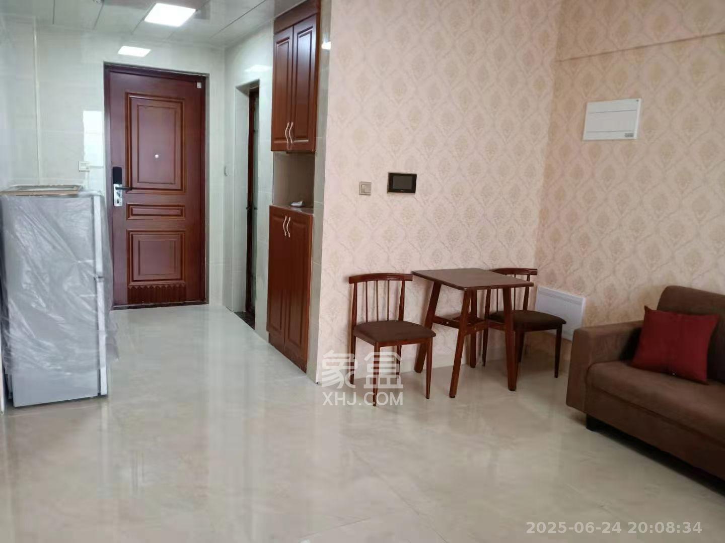 绿城高尔夫小镇  1室1厅1卫   1000.00元/月室内图