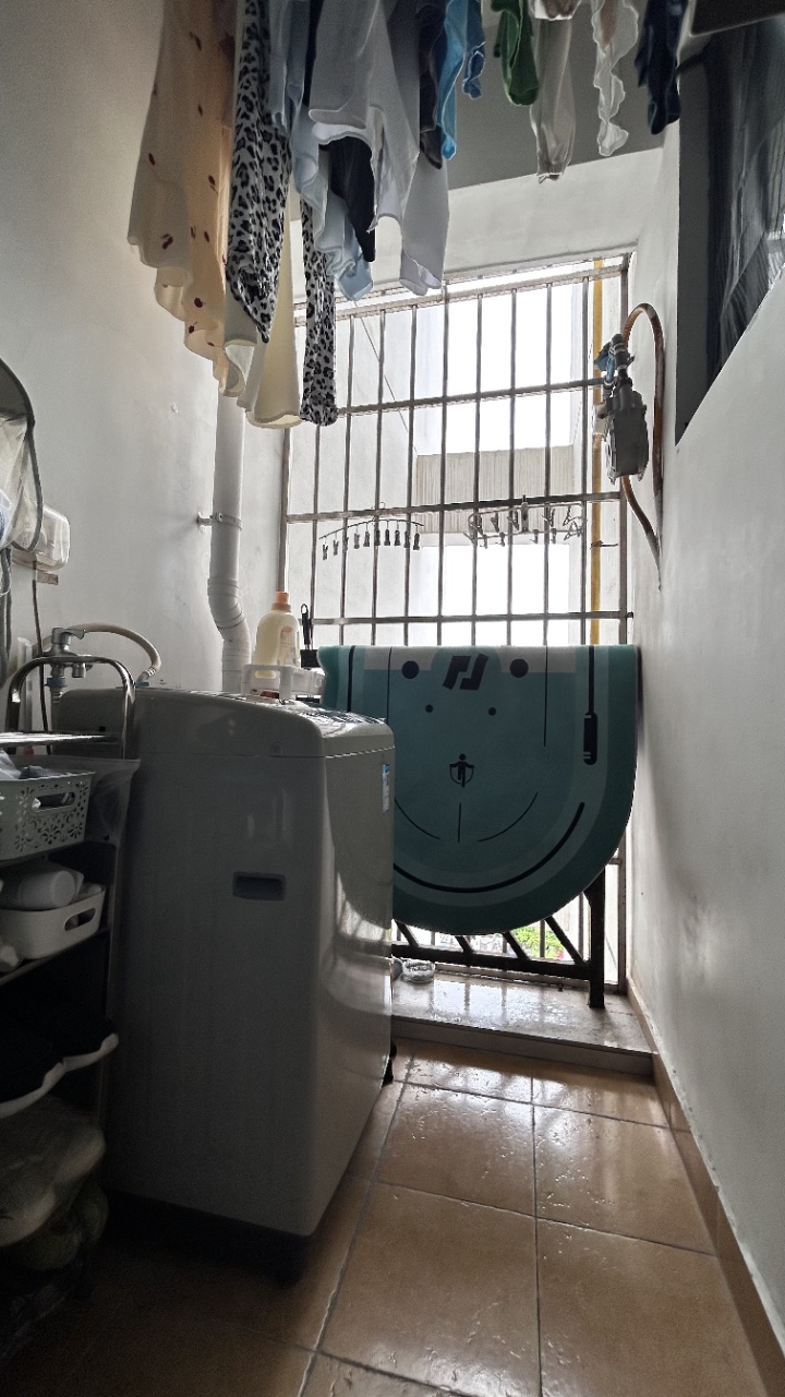 东林小区 1室1厅1卫 83.0万 东林小区 1室1厅1卫 83.0万客厅