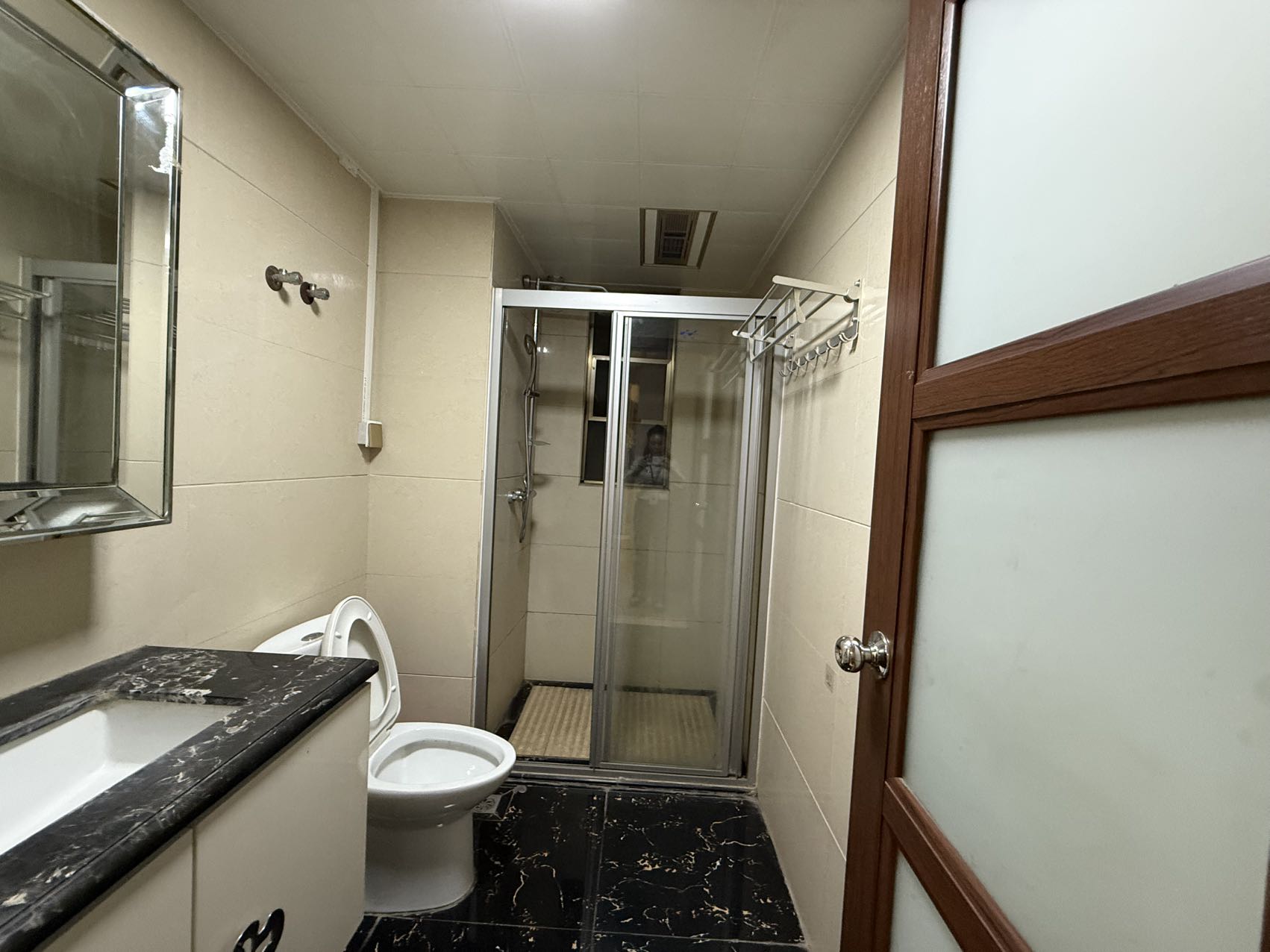 碧桂园 4室2厅2卫 1800.0元/月 碧桂园 4室2厅2卫 1800.0元/月室内图