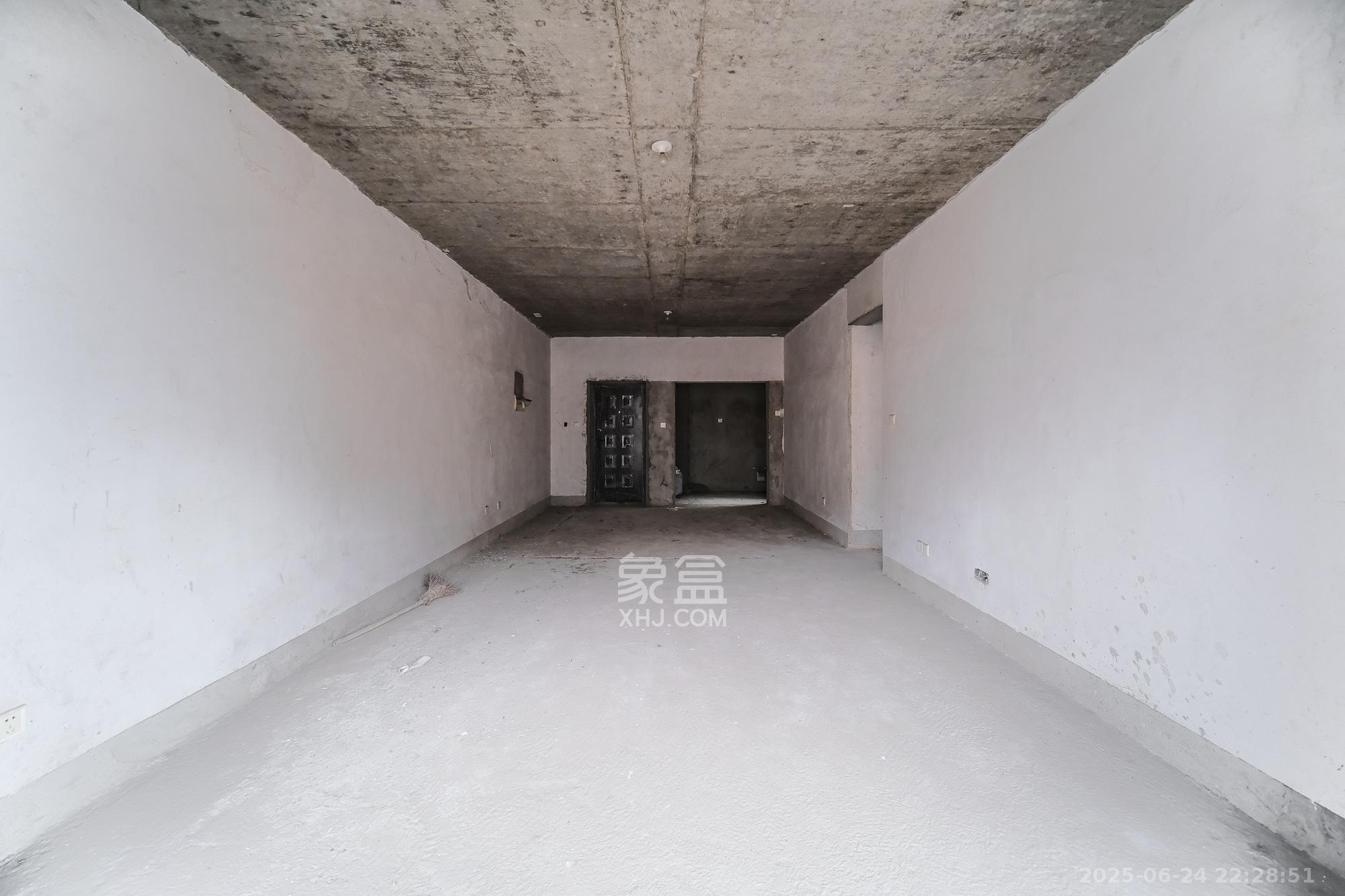 蟠龙欣苑 3室2厅2卫 58.8万 蟠龙欣苑 3室2厅2卫 58.8万客厅