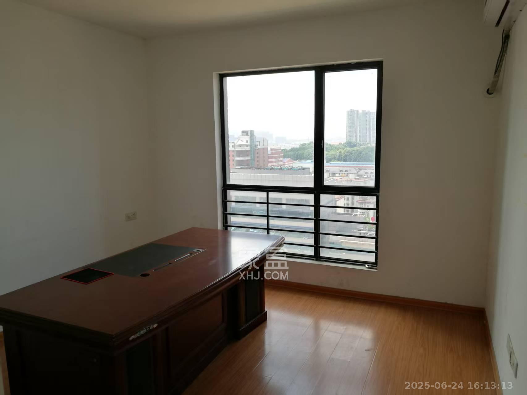 尚城 3室2厅2卫 3000.0元/月 尚城 3室2厅2卫 3000.0元/月室内图