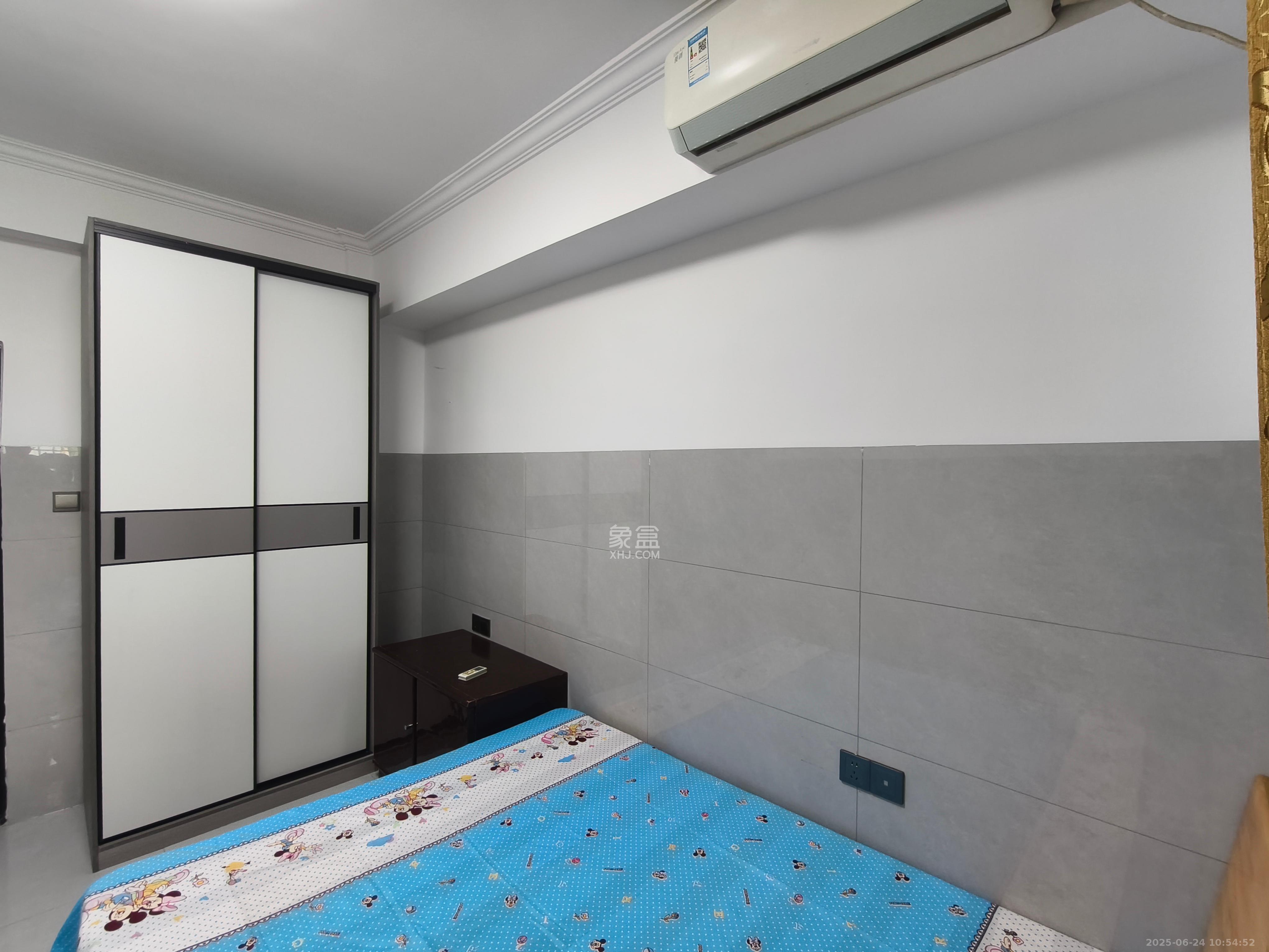 五一新村安置小区(永定社区、永兴社区、永祥社区)  1室1厅1卫    1100.0元/月 五一新村安置小区(永定社区、永兴社区、永祥社区)  1室1厅1卫    1100.0元/月室内图1