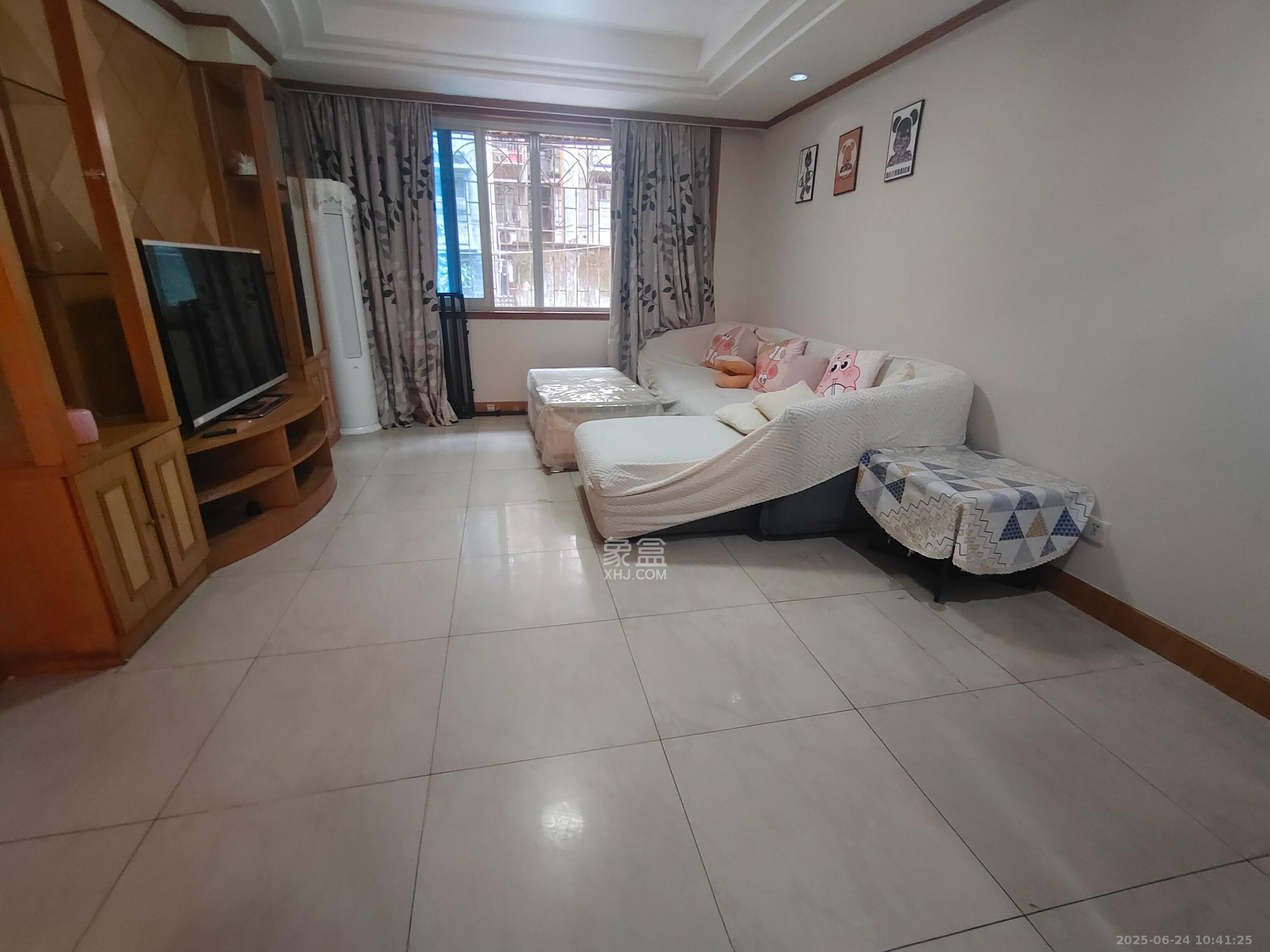 鸿园小区 3室1厅1卫 2200.0元/月 鸿园小区 3室1厅1卫 2200.0元/月室内图