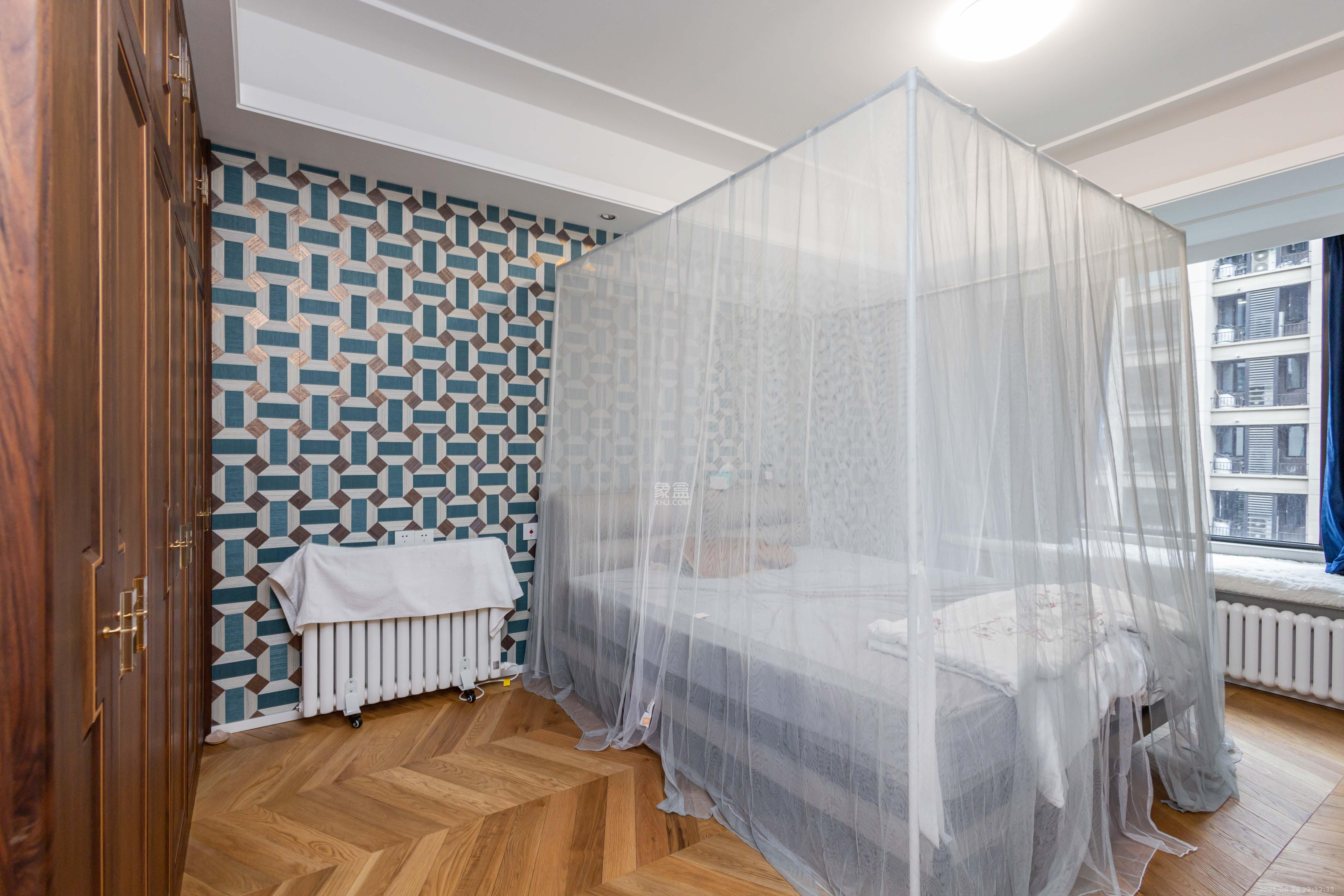 金茂建发观悦  4室2厅3卫    305.0万卧室