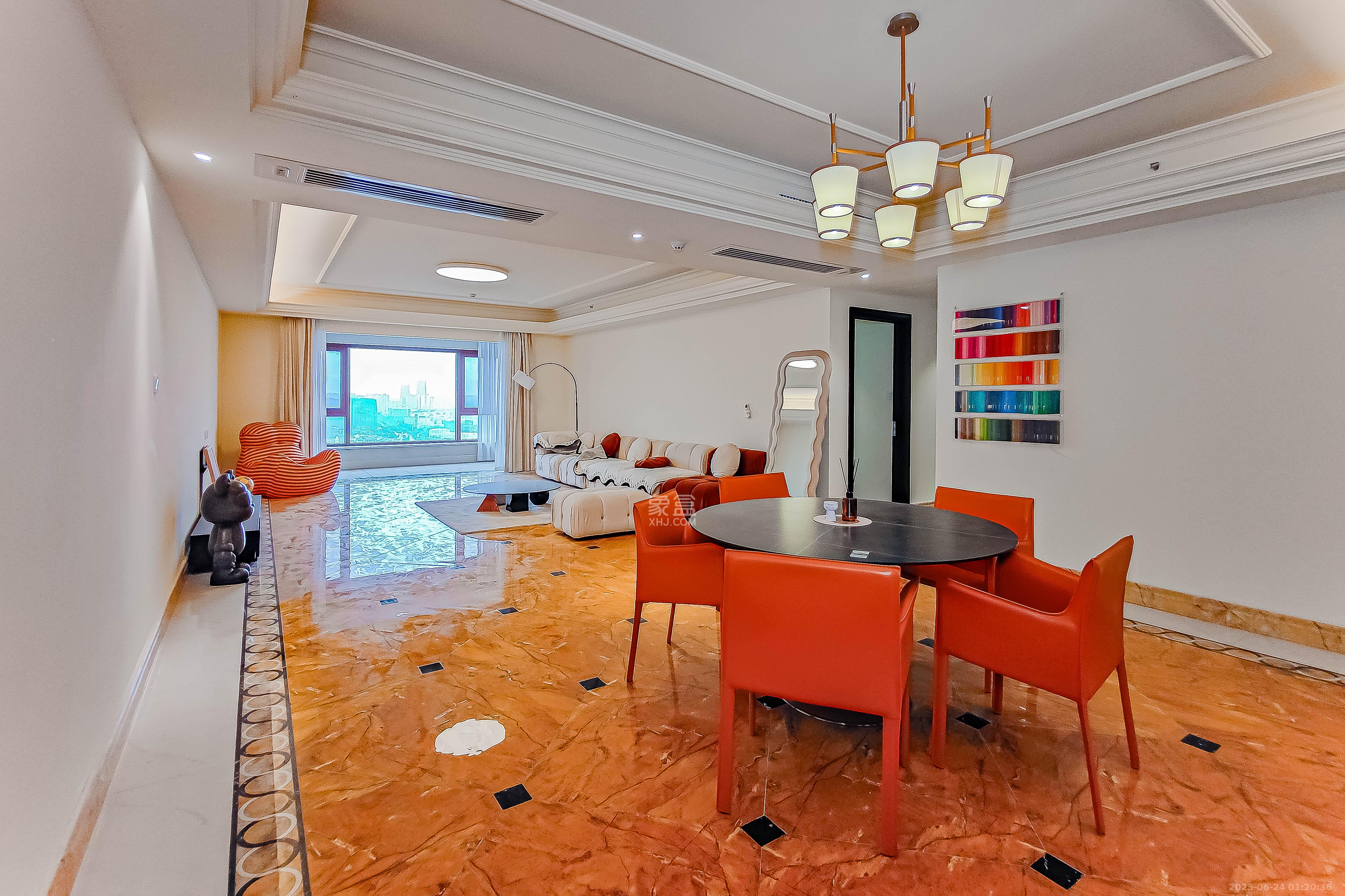 碧桂园威尼斯城 4室3厅3卫 260.0万 碧桂园威尼斯城 4室3厅3卫 260.0万客厅