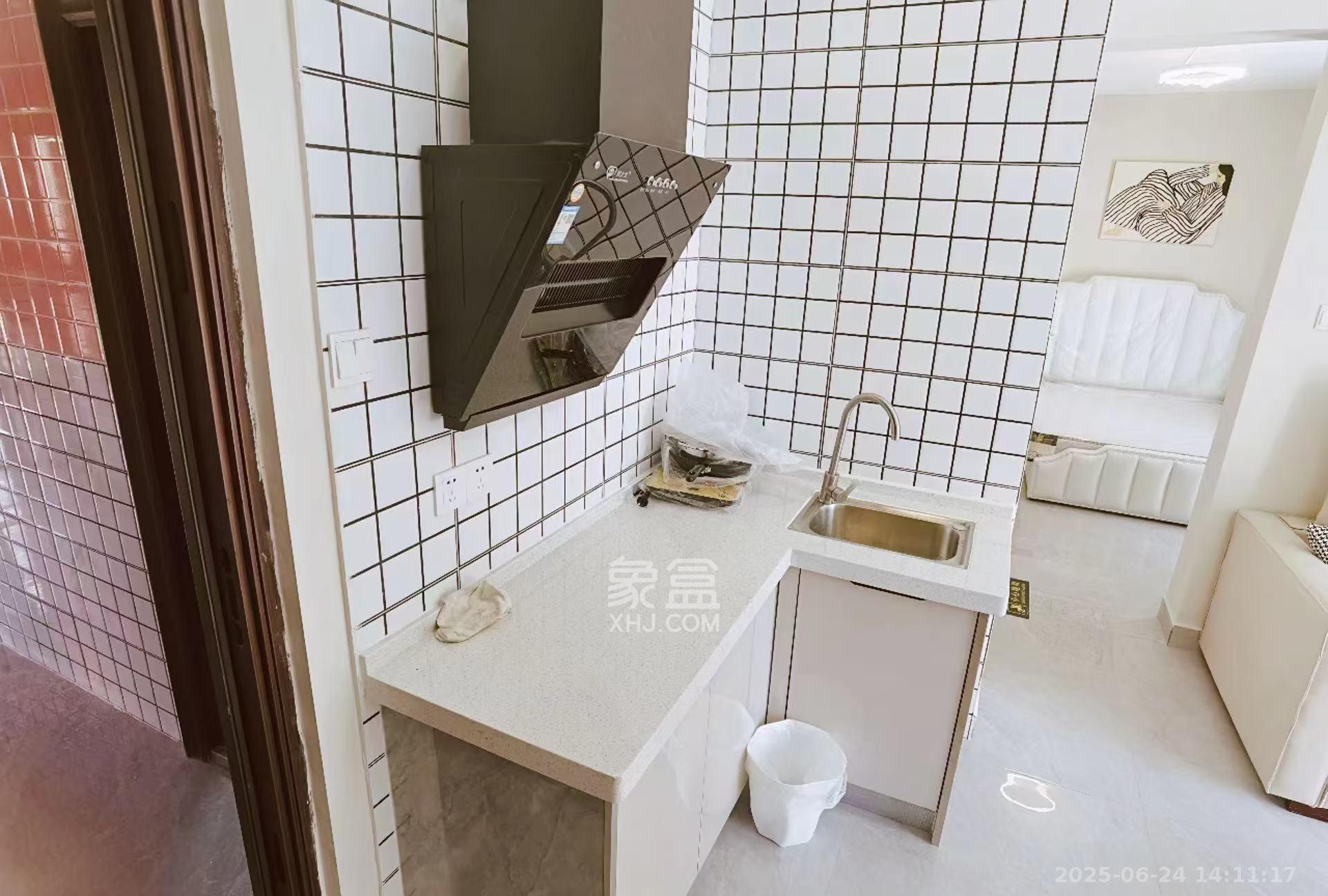 山水新城  1室1厅1卫    1600.0元/月室内图