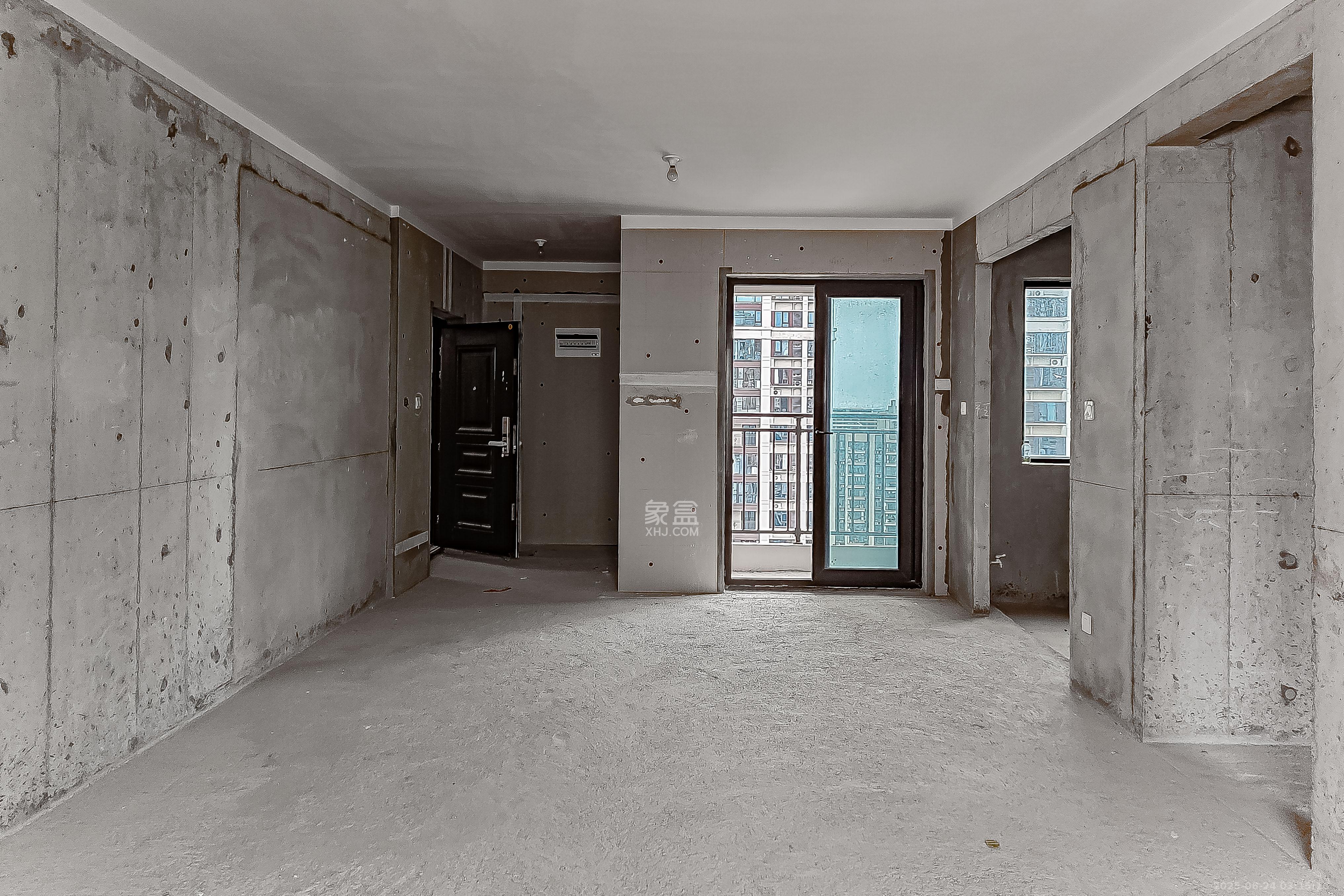 旭辉美的东樾城 4室2厅2卫 102.8万 旭辉美的东樾城 4室2厅2卫 102.8万客厅