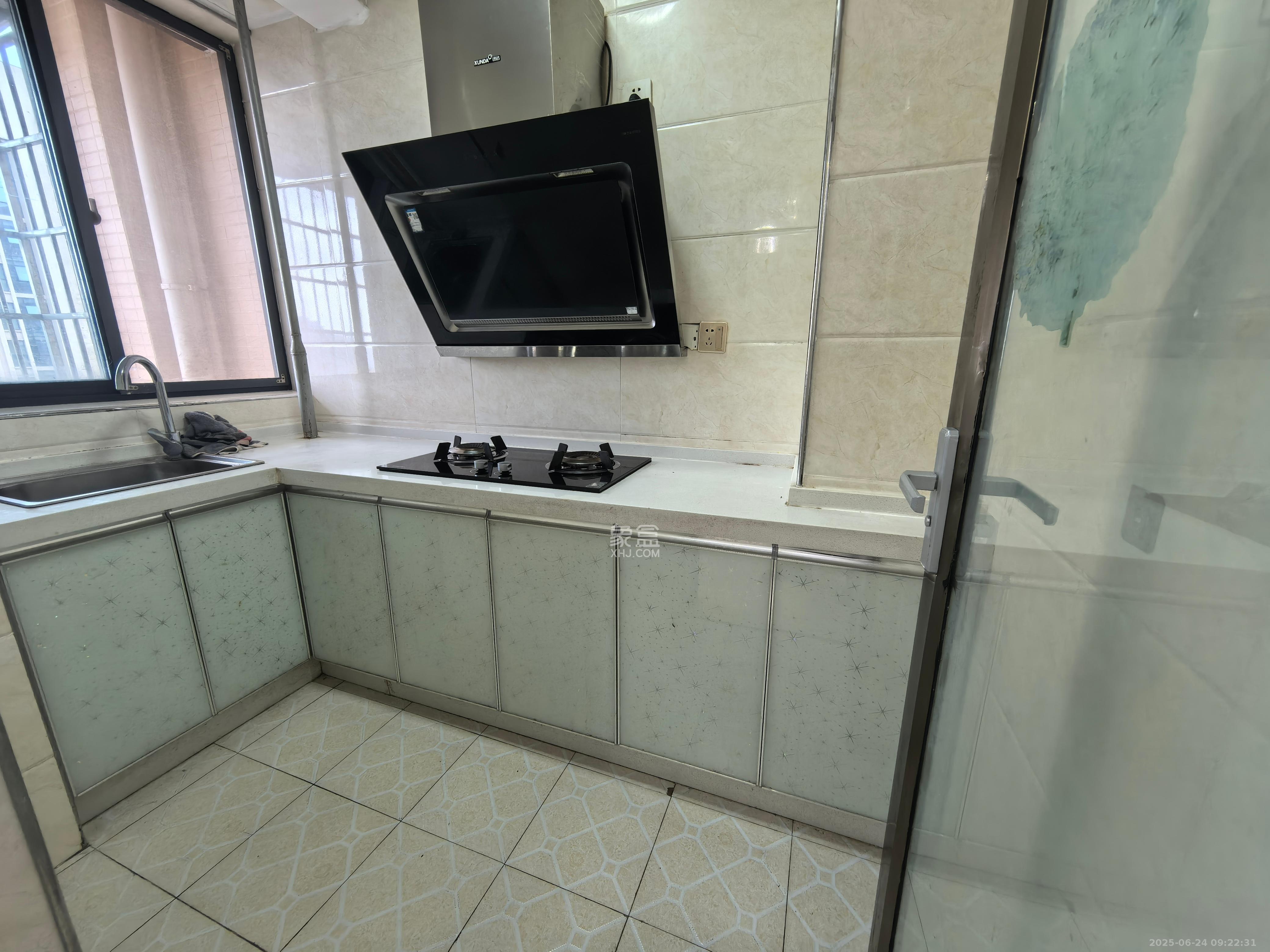 圭塘三小区  1室1厅1卫   1700.00元/月室内图