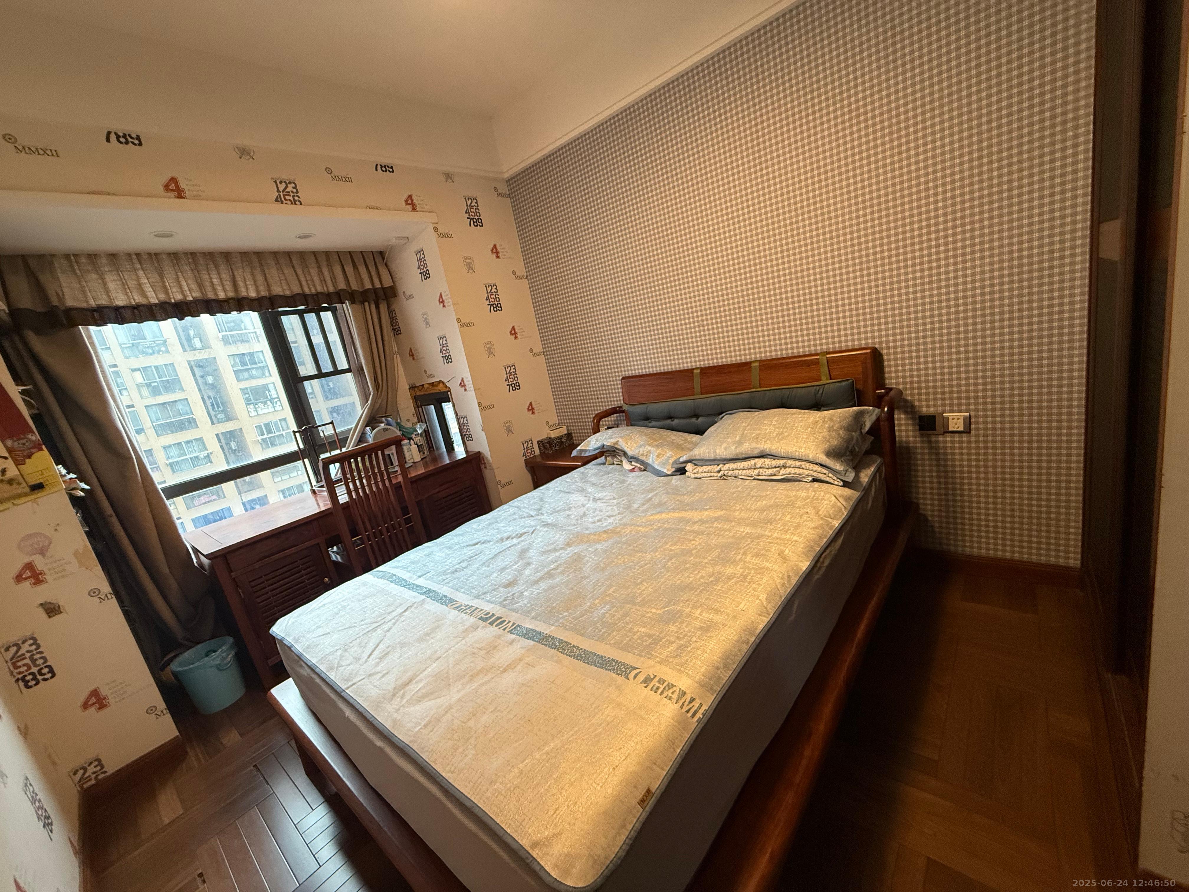 万博汇  4室2厅2卫   7500.00元/月室内图