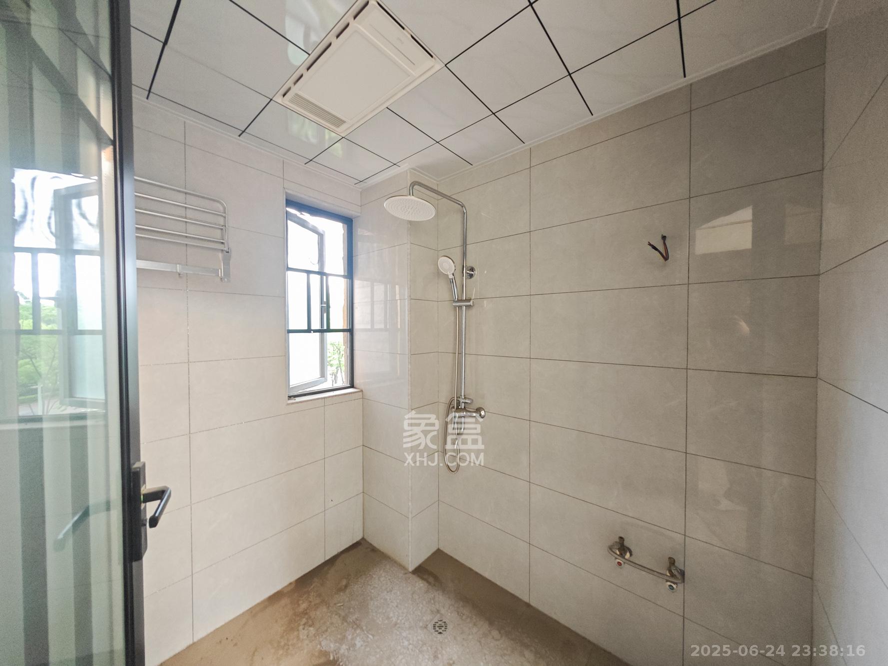 中建嘉和城  1室0厅0卫   125.00万其他