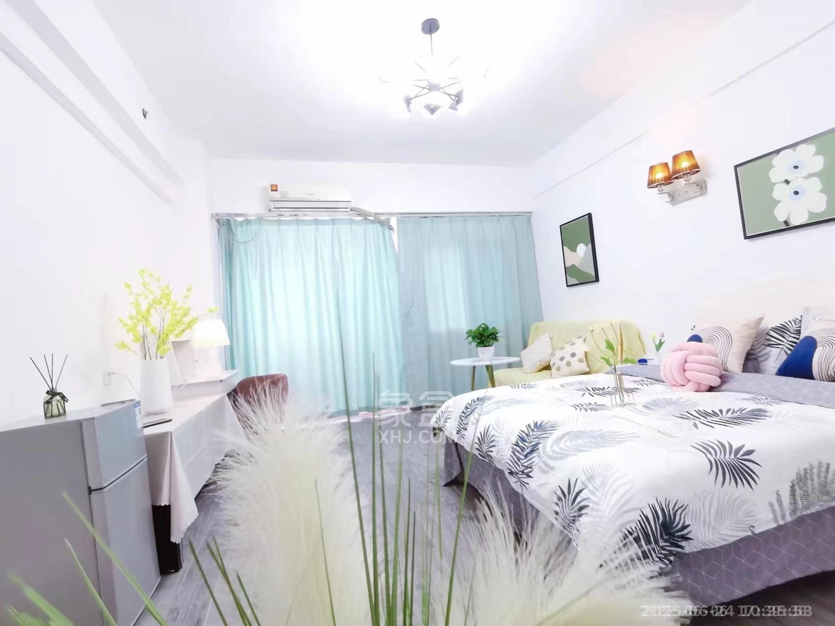 家润多 1室1厅1卫 1300.0元/月 家润多 1室1厅1卫 1300.0元/月室内图