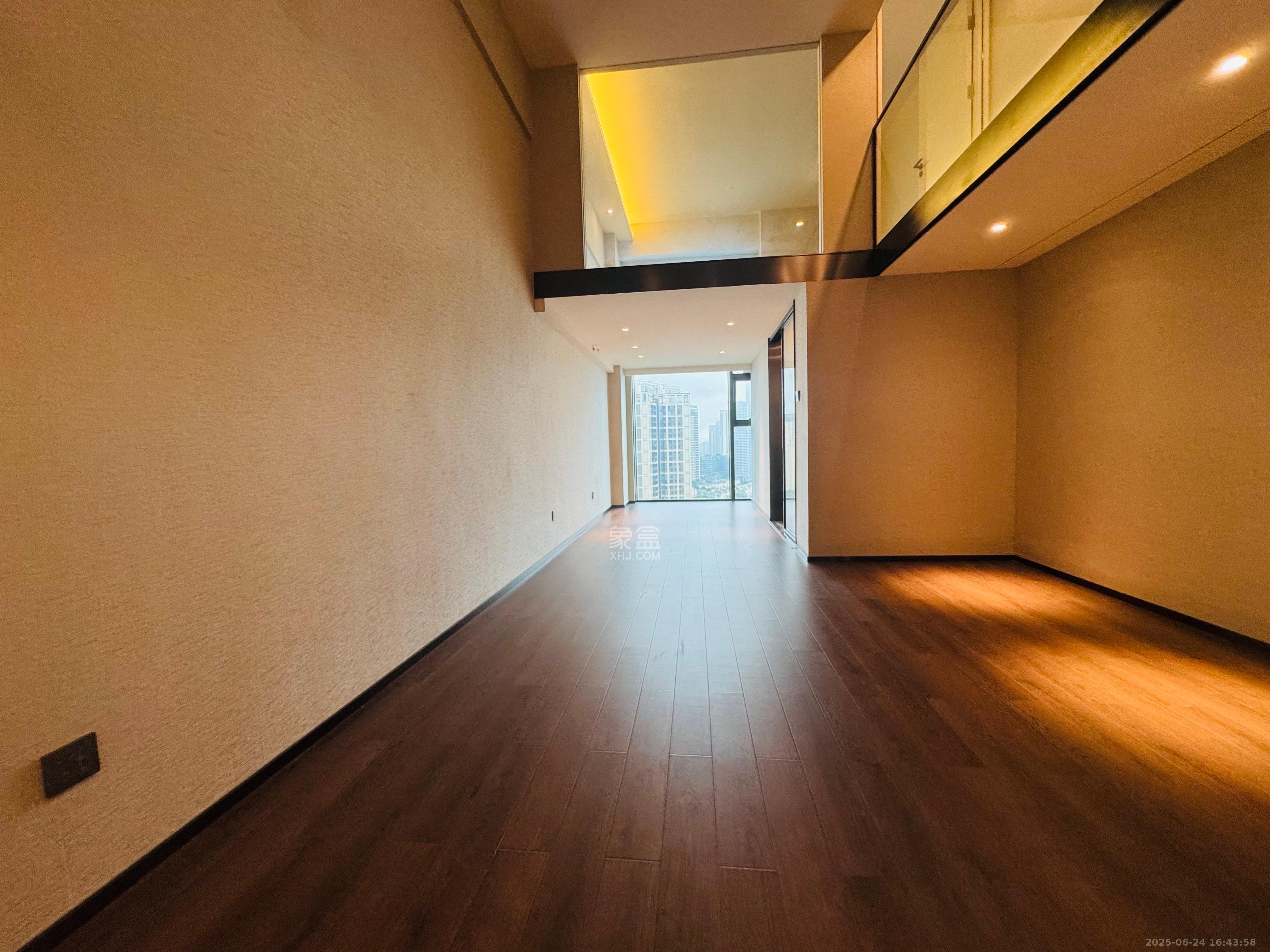 达美寰宇中心 2室2厅1卫 3500.0元/月 达美寰宇中心 2室2厅1卫 3500.0元/月室内图