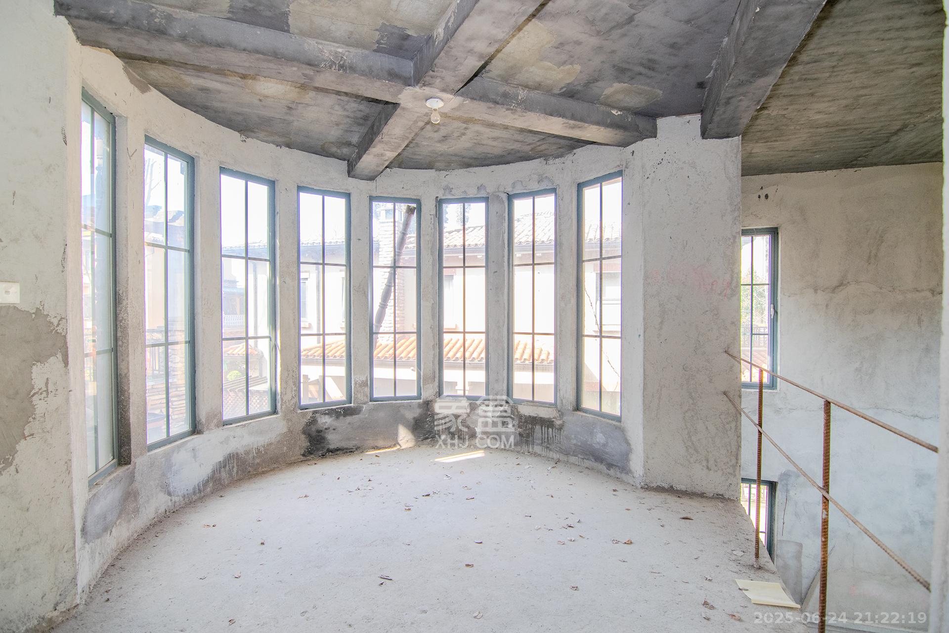 中粮北纬28°别墅  8室2厅6卫    1050.0万 中粮北纬28°别墅  8室2厅6卫    1050.0万其他