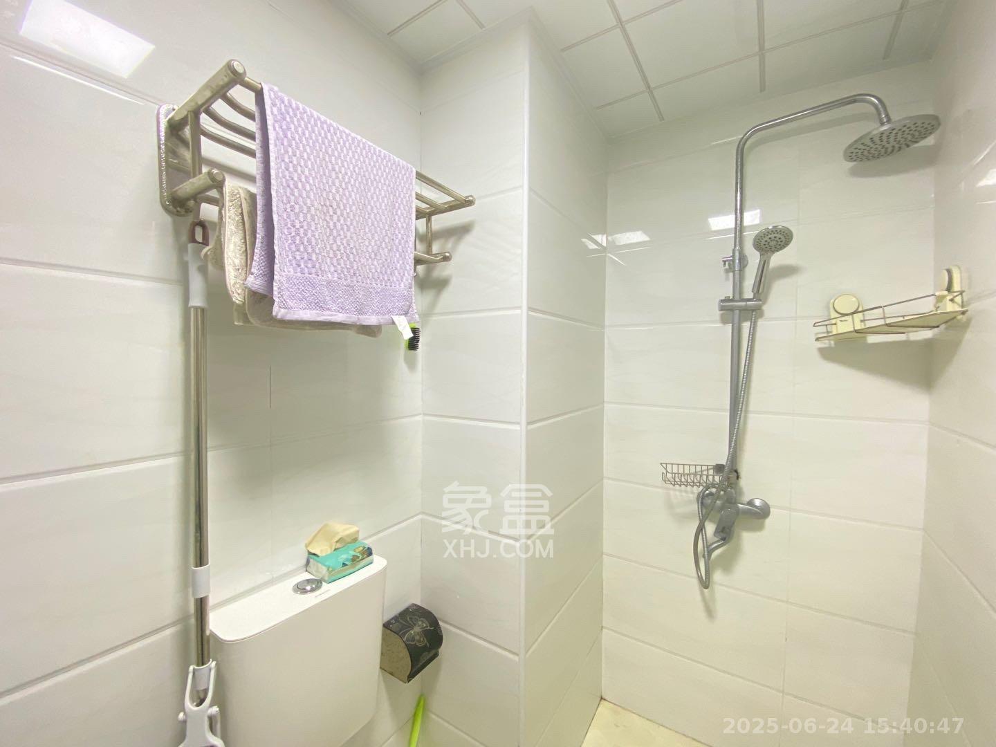 达美D6区  1室1厅1卫   1500.00元/月室内图