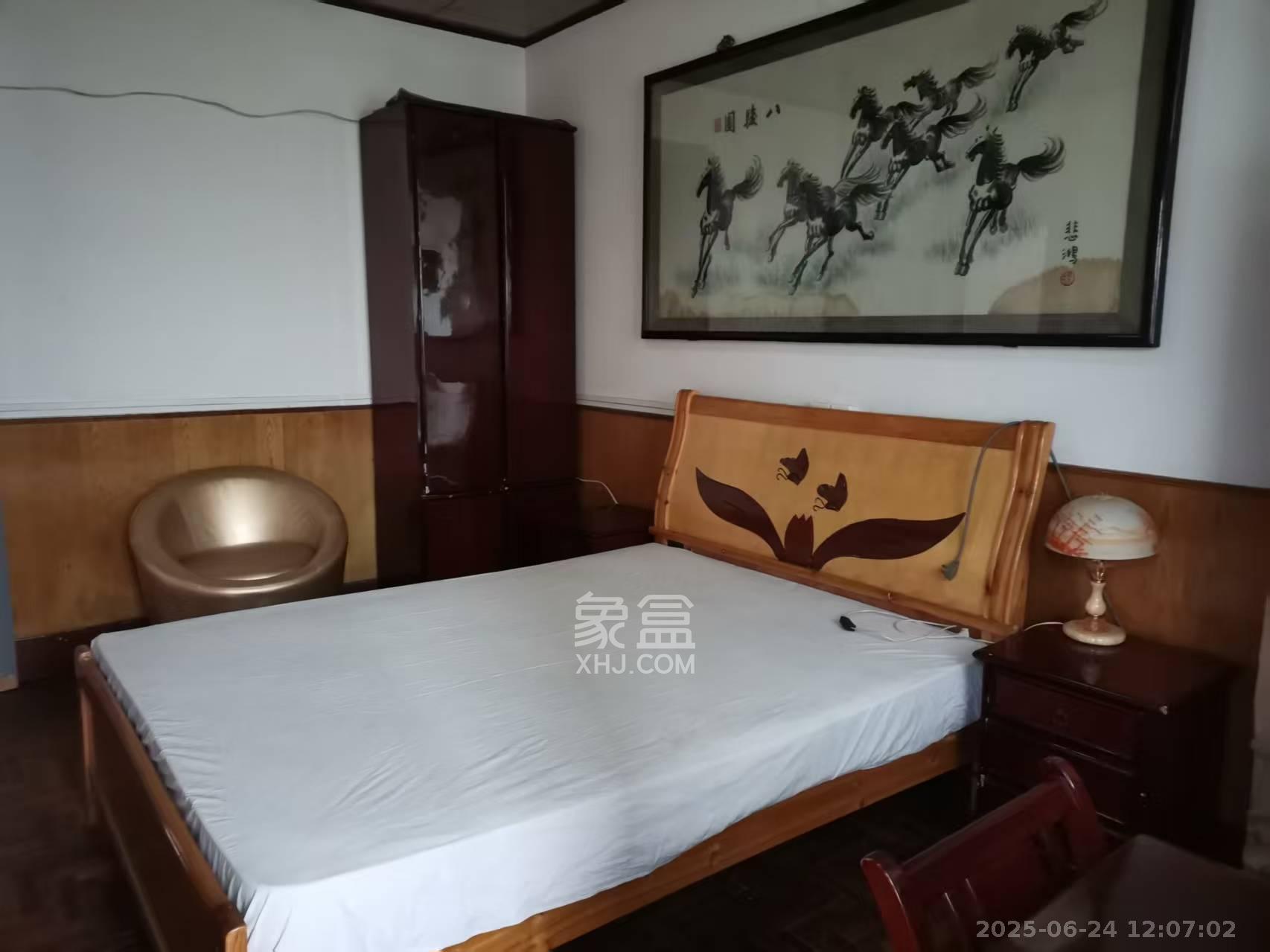 向韶村 2室1厅1卫 1300.0元/月 向韶村 2室1厅1卫 1300.0元/月室内图