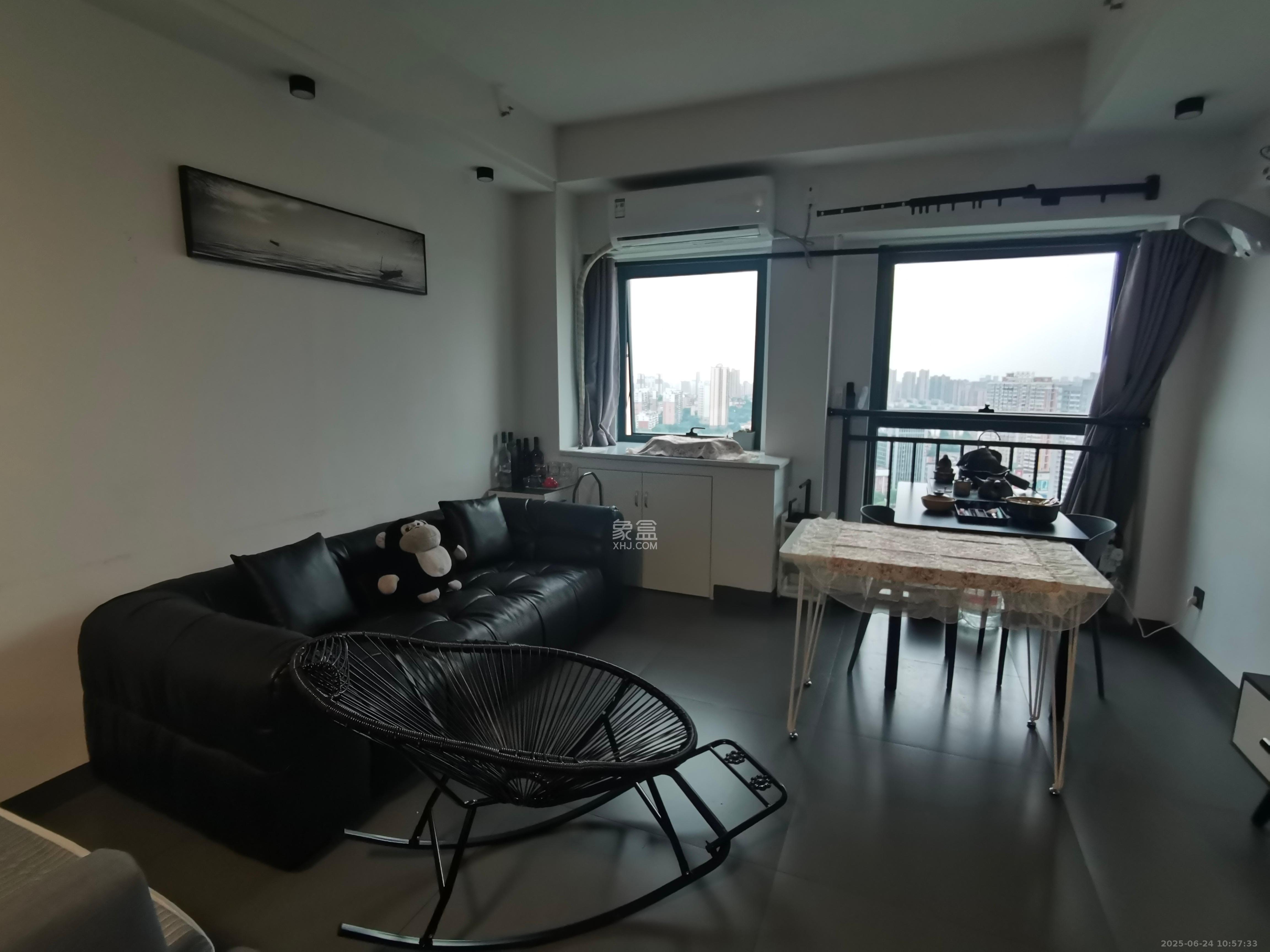 红星国际公寓 1室1厅1卫 1700.0元/月 红星国际公寓 1室1厅1卫 1700.0元/月室内图