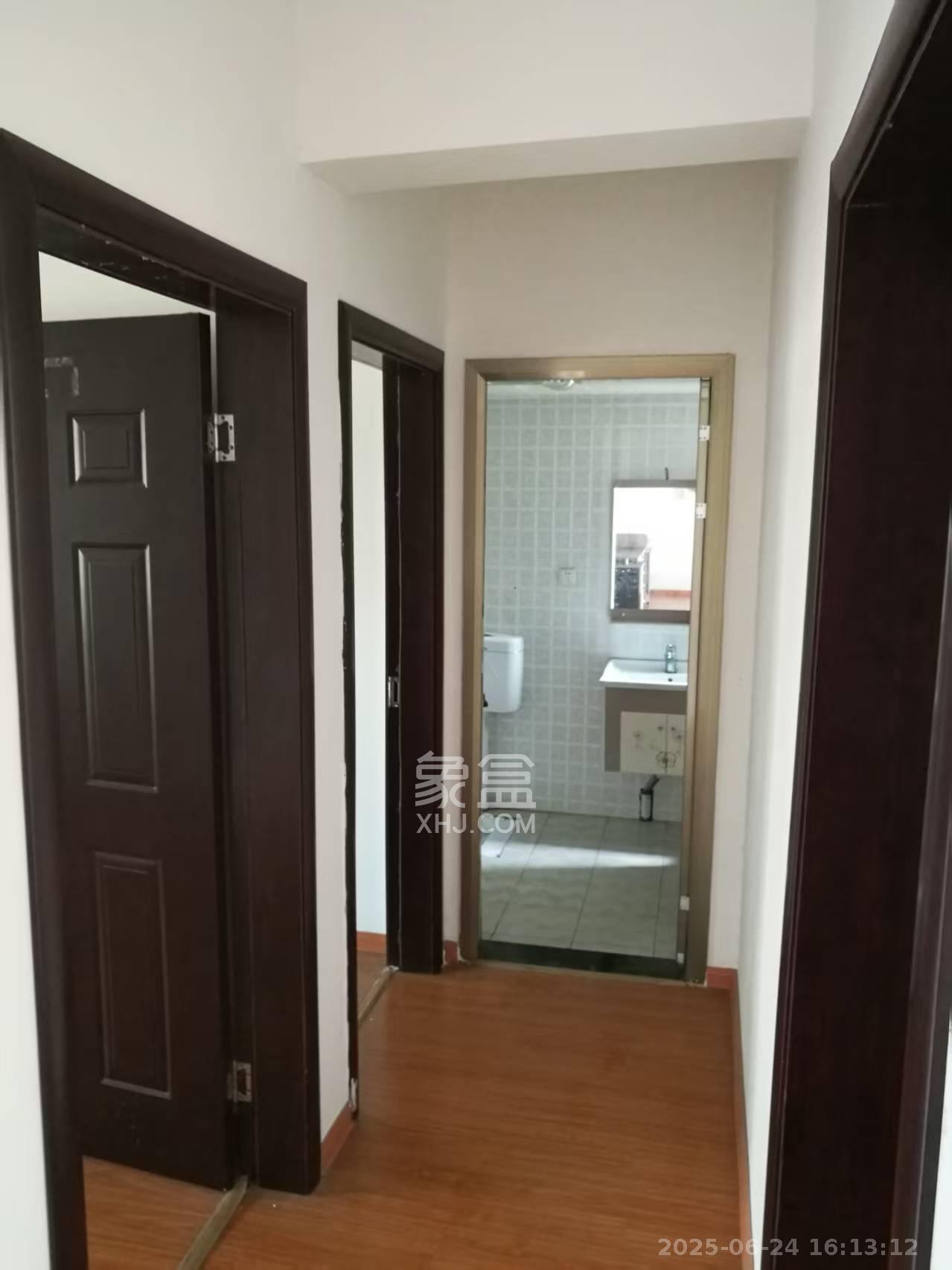 尚城 3室2厅2卫 3000.0元/月 尚城 3室2厅2卫 3000.0元/月室内图