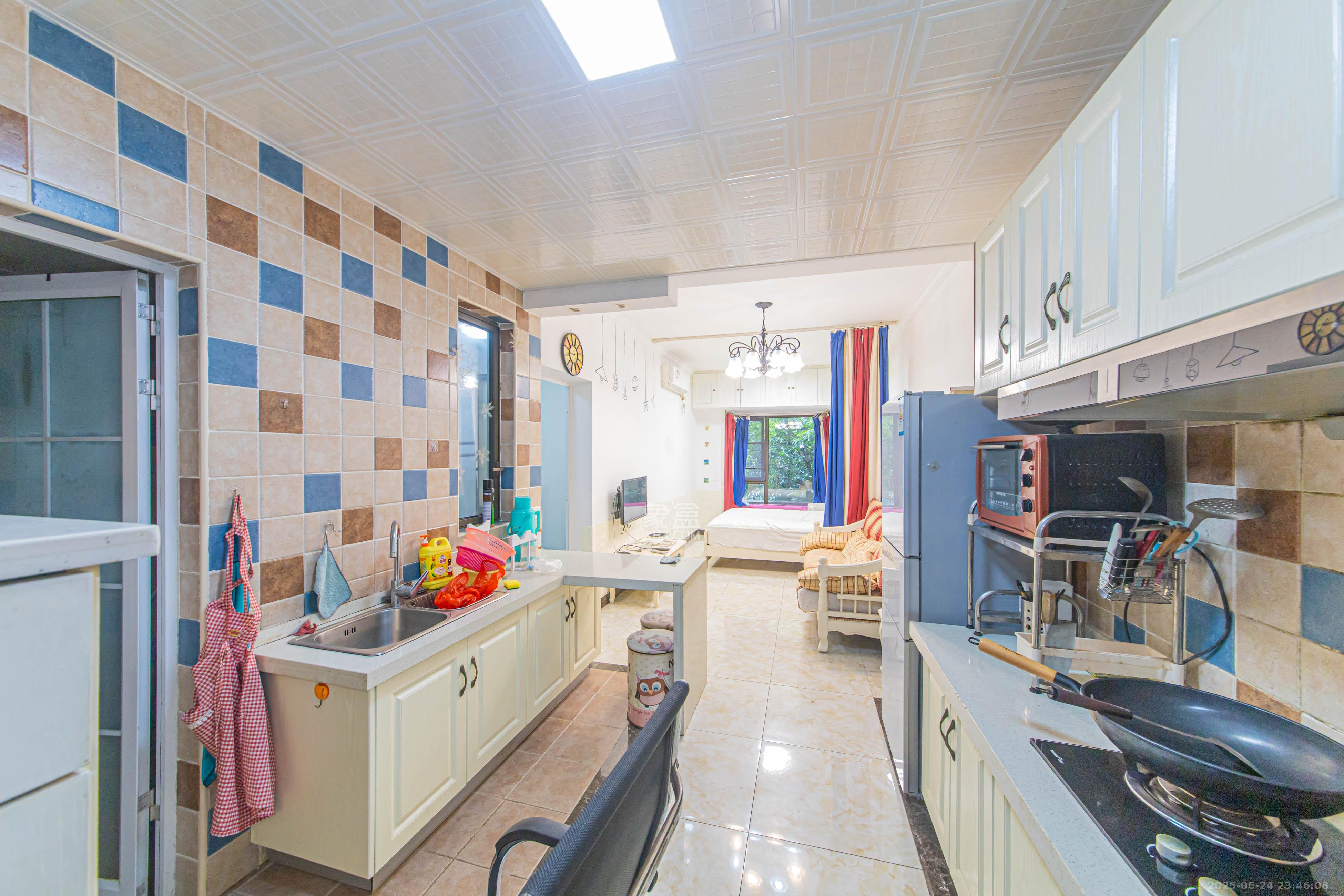 绿地公馆(绿地名邸) 1室1厅1卫 45.5万 绿地公馆(绿地名邸) 1室1厅1卫 45.5万厨房