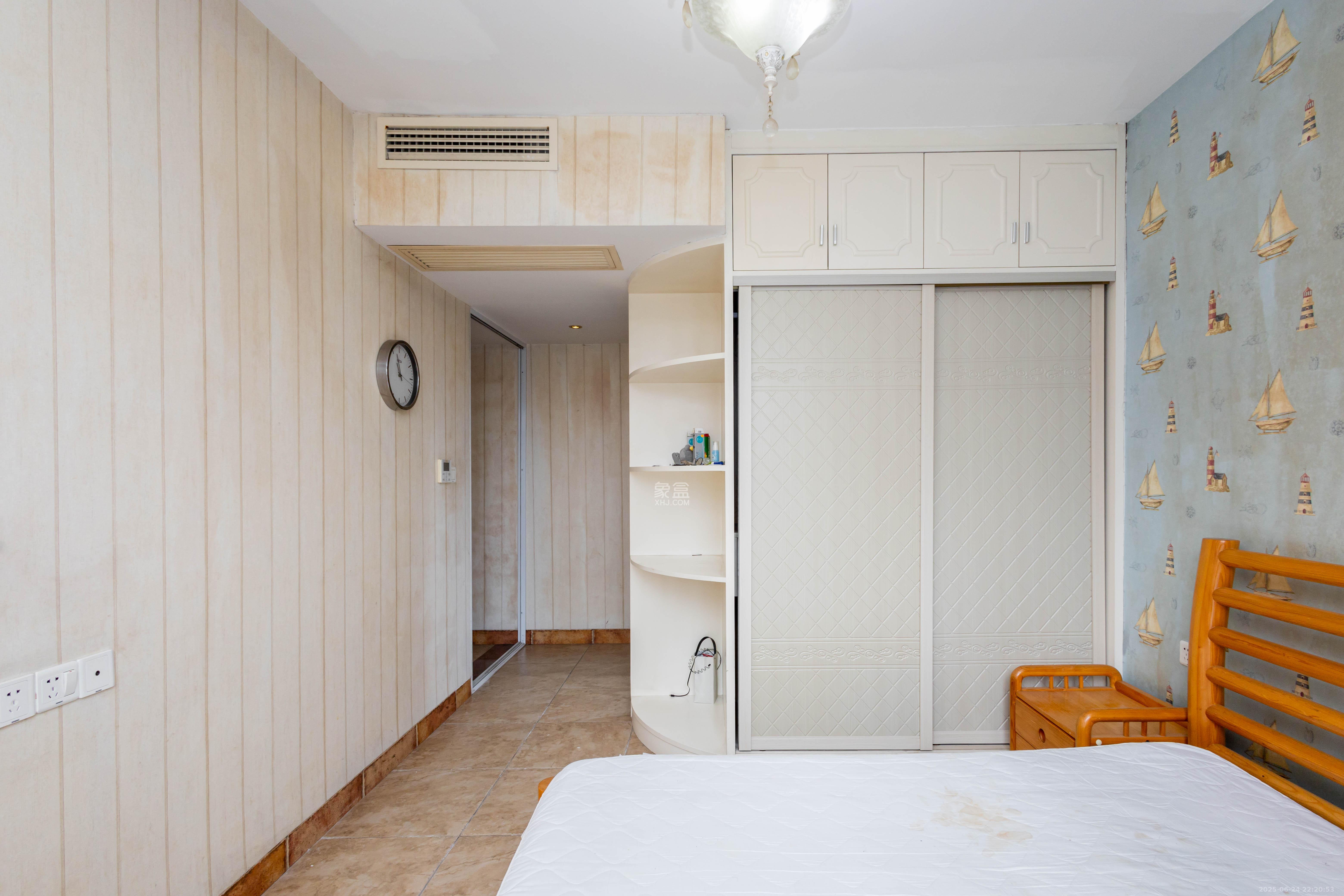 康桥长郡 4室2厅2卫 110.0万 康桥长郡 4室2厅2卫 110.0万卧室