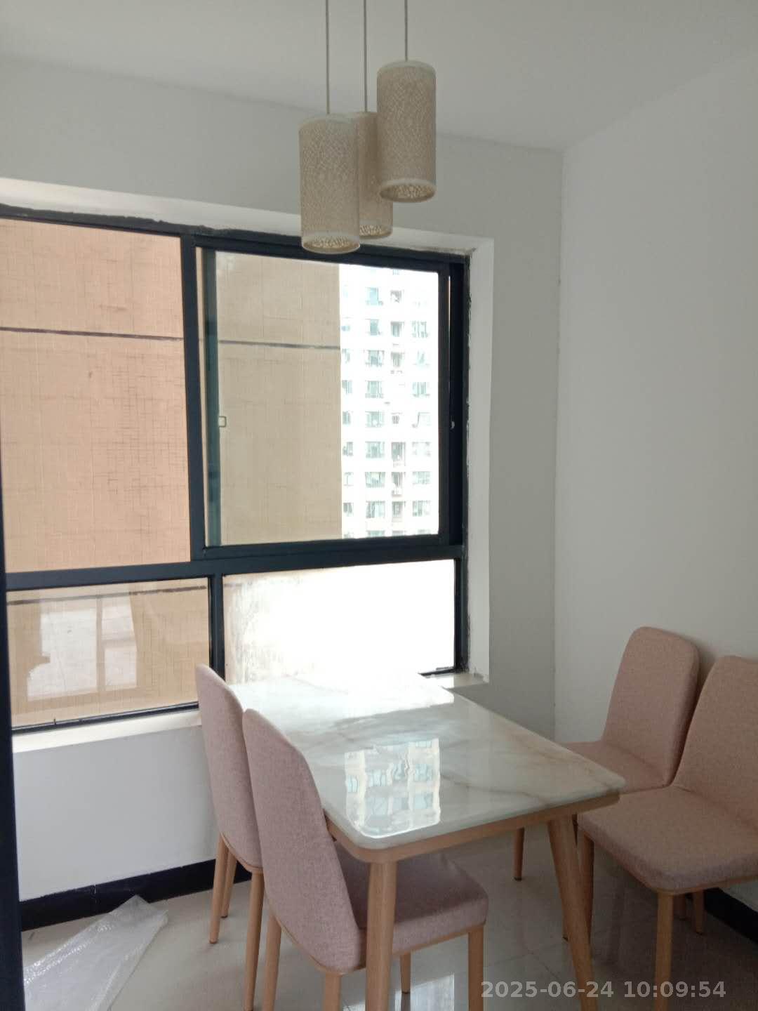 长房时代城 3室2厅1卫 2900.0元/月 长房时代城 3室2厅1卫 2900.0元/月室内图