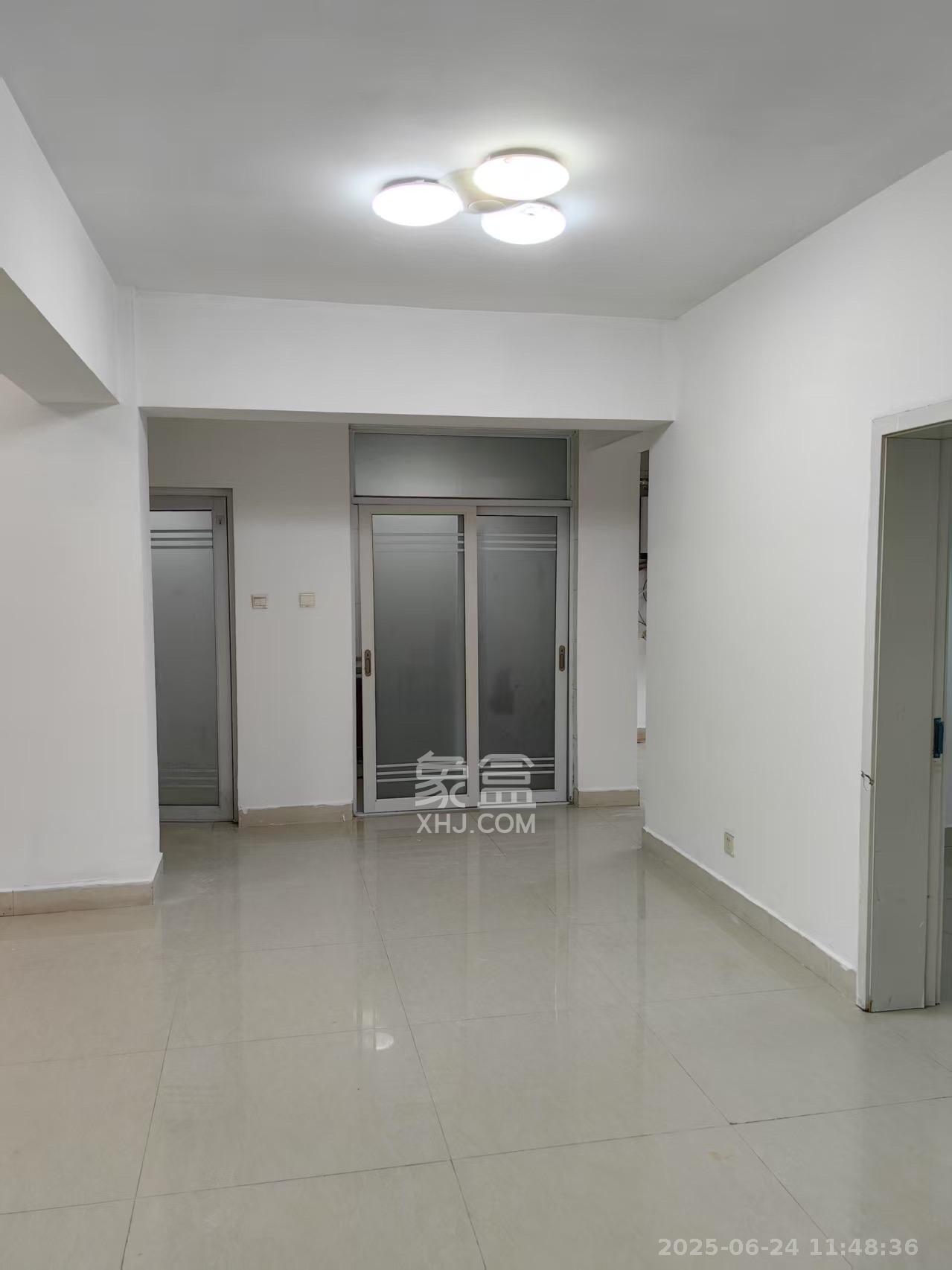 长宝1667  3室2厅2卫    3800.0元/月室内图