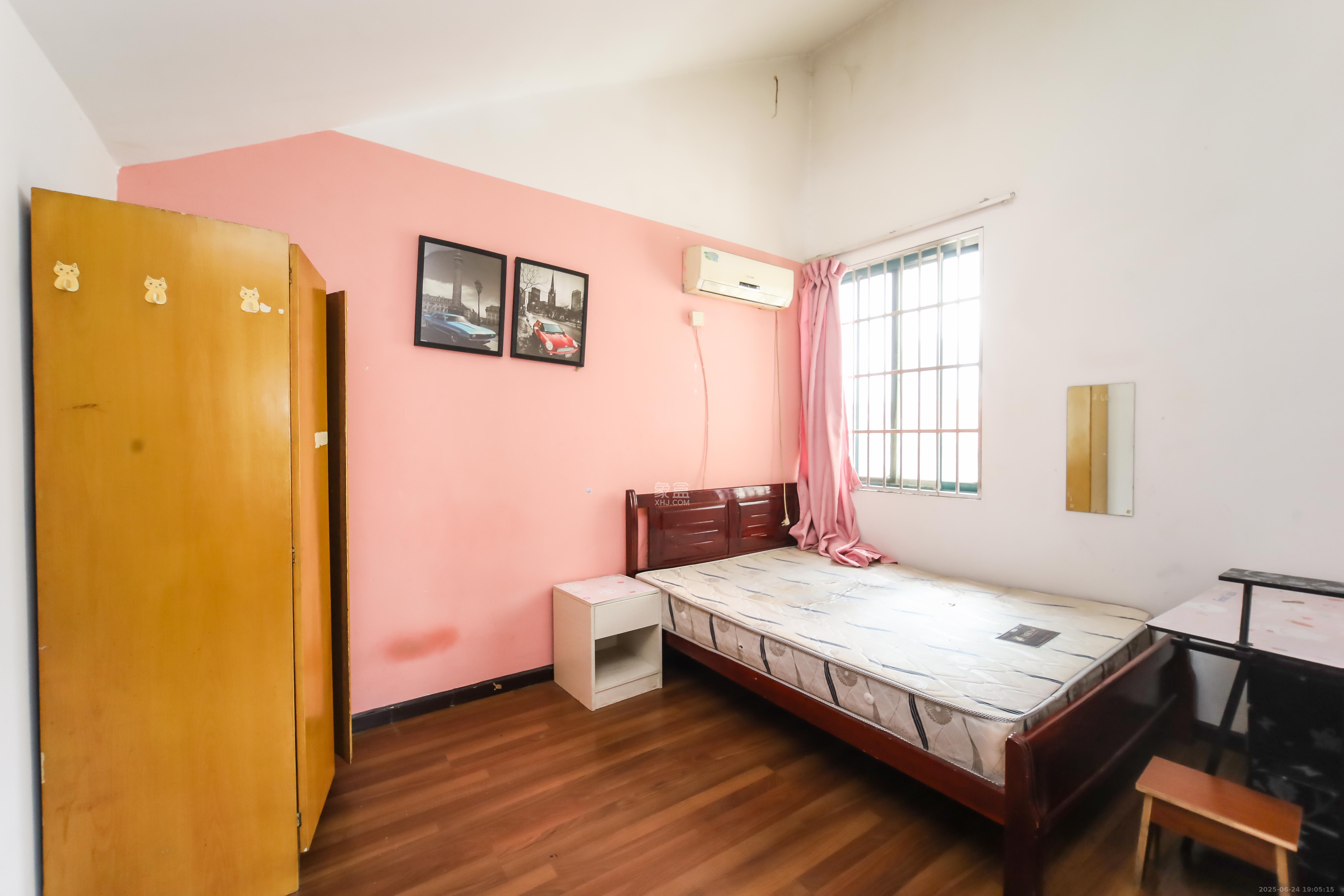 东方新城 5室2厅2卫 80.0万 东方新城 5室2厅2卫 80.0万其他