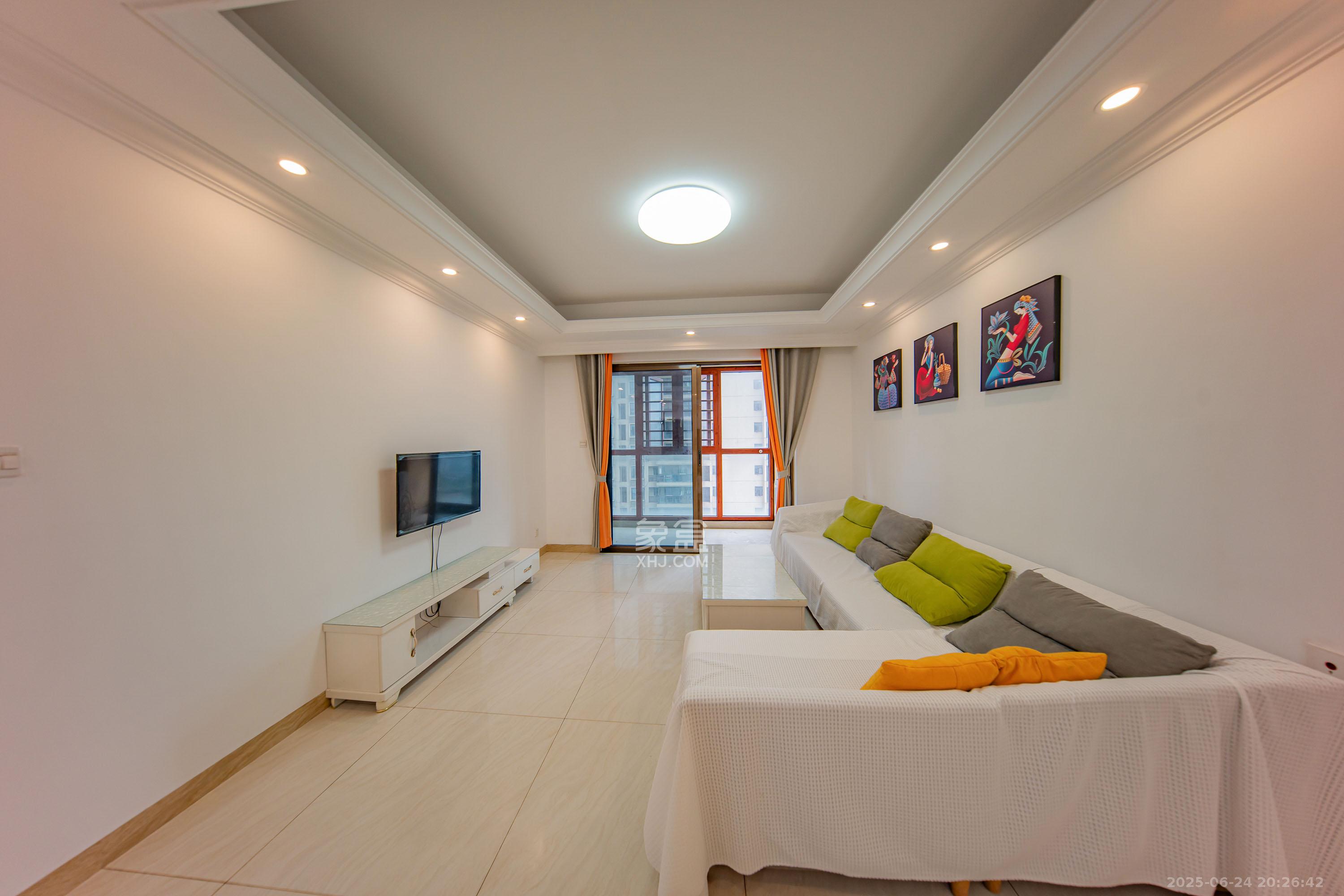 江山帝景哈佛 3室2厅1卫 91.88万 江山帝景哈佛 3室2厅1卫 91.88万客厅