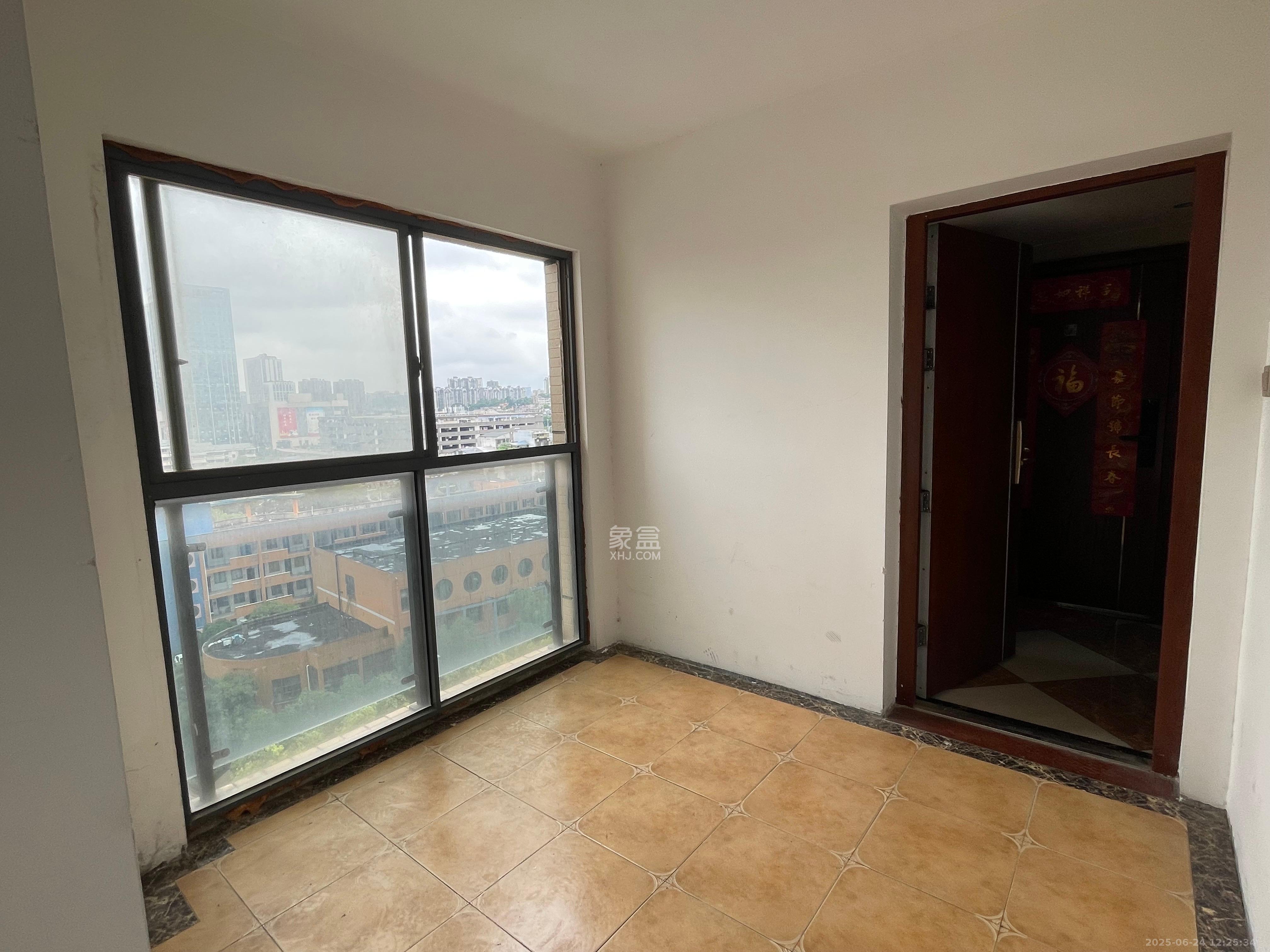 达美D6区 4室2厅2卫 3300.0元/月 达美D6区 4室2厅2卫 3300.0元/月室内图