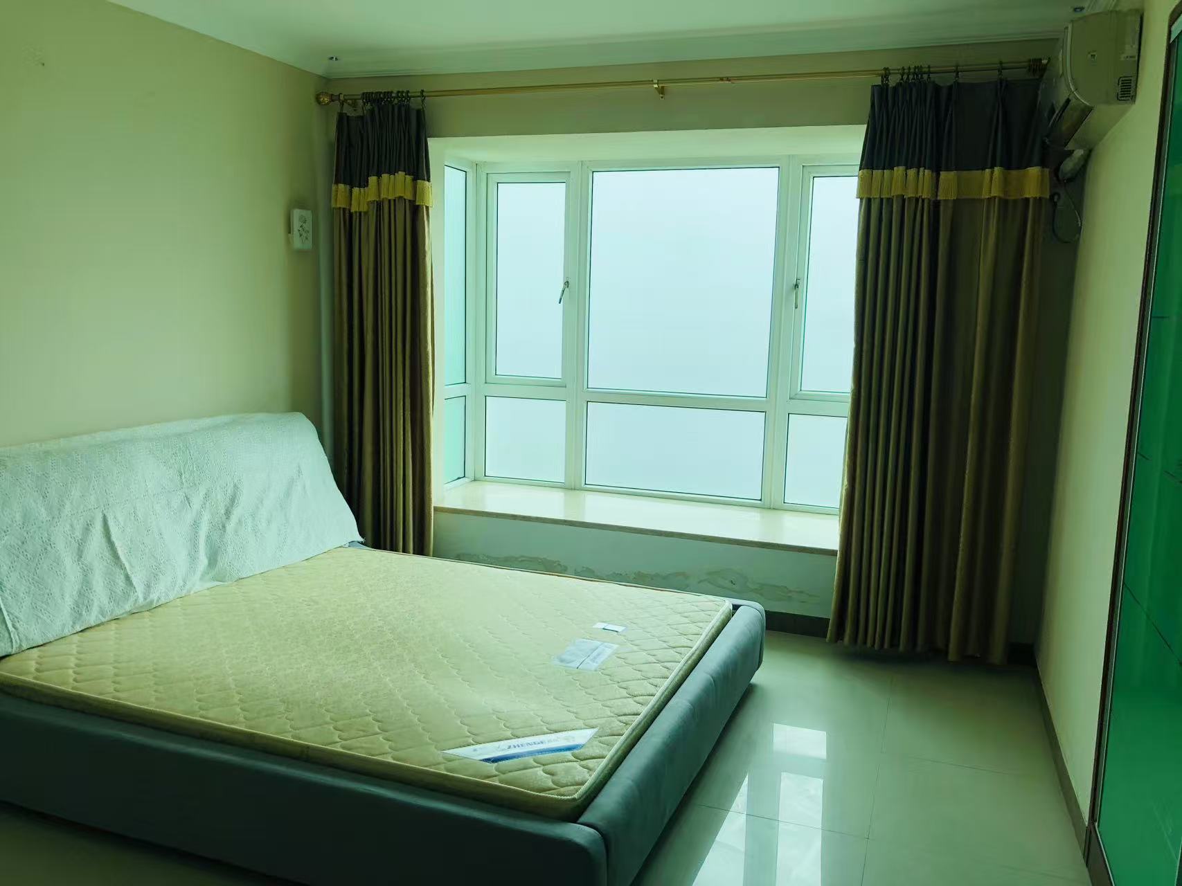 京江广场  3室2厅1卫    3000.0元/月 京江广场  3室2厅1卫    3000.0元/月室内图