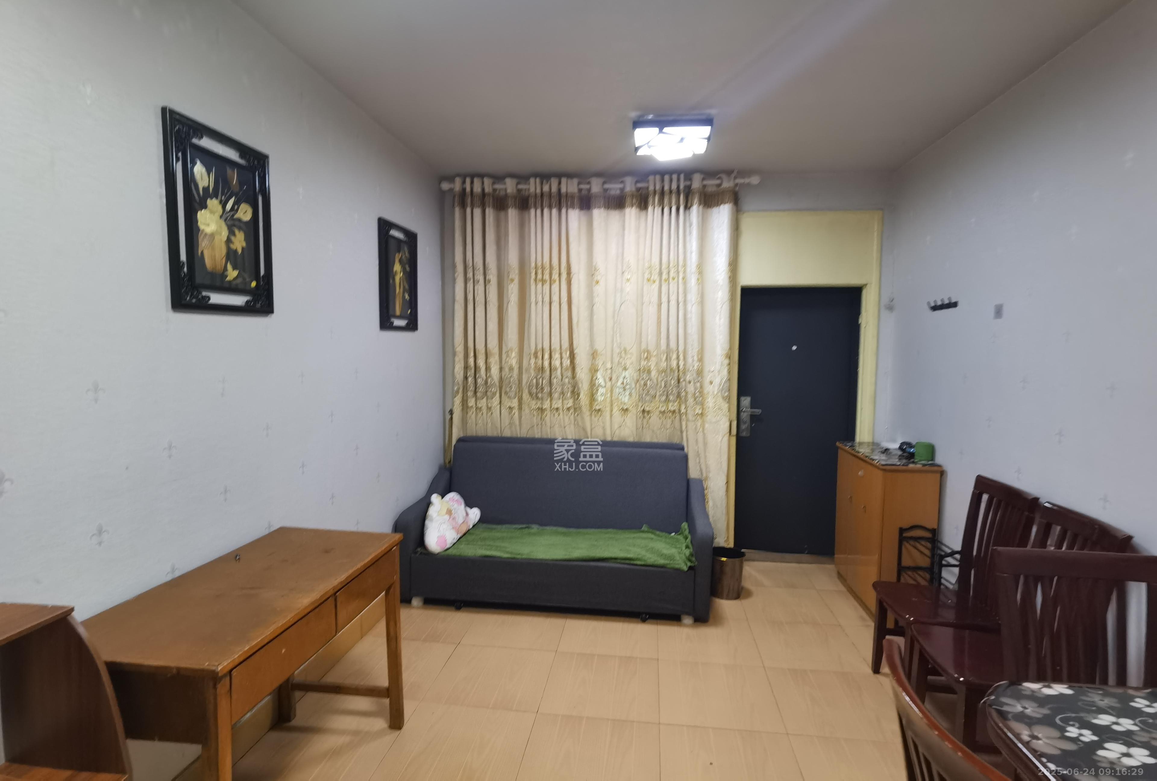 中南大学湘雅附一北院  1室1厅1卫    1600.0元/月
