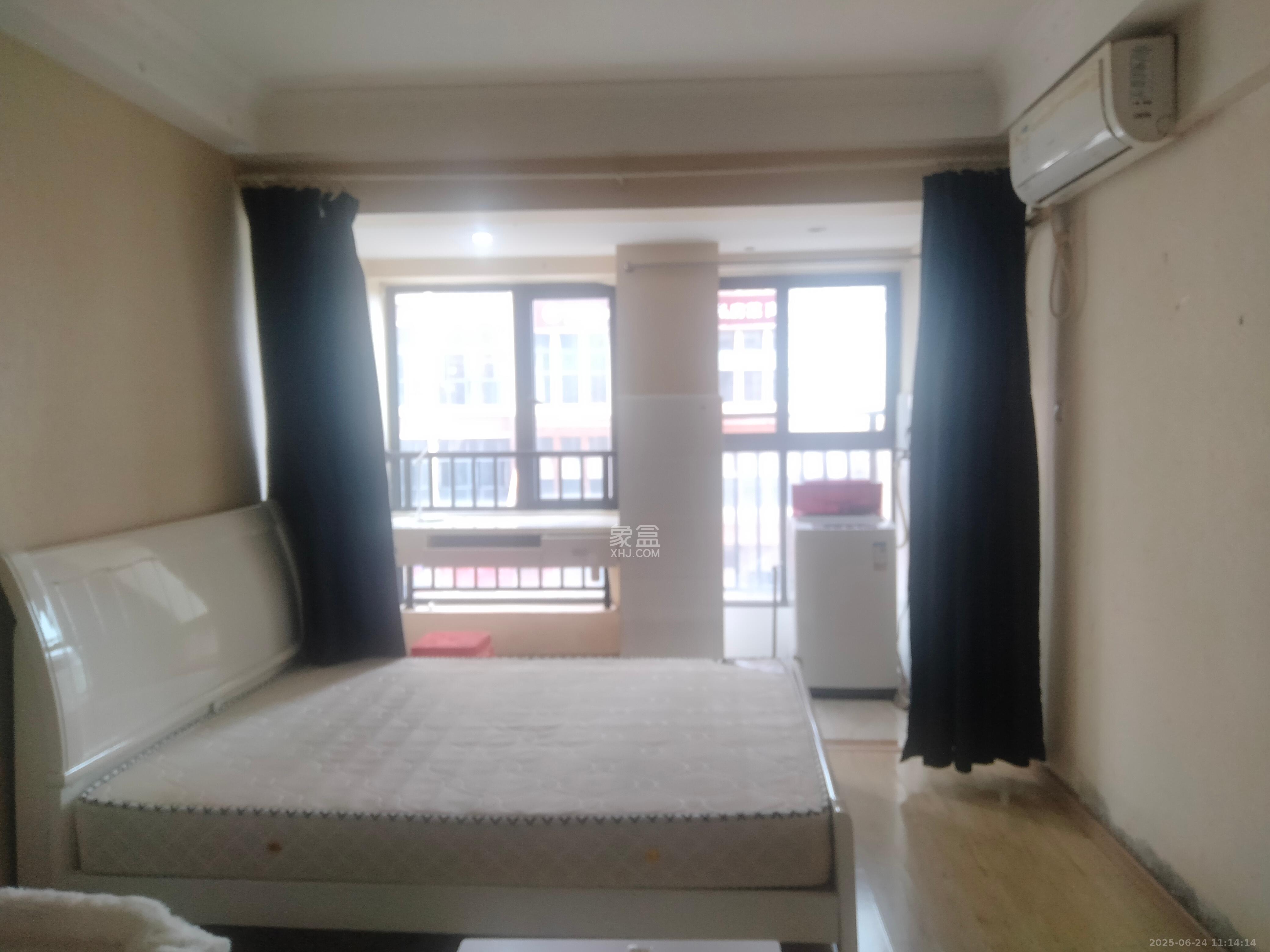 中建芙蓉嘉苑 1室1厅1卫 1100.0元/月 中建芙蓉嘉苑 1室1厅1卫 1100.0元/月室内图