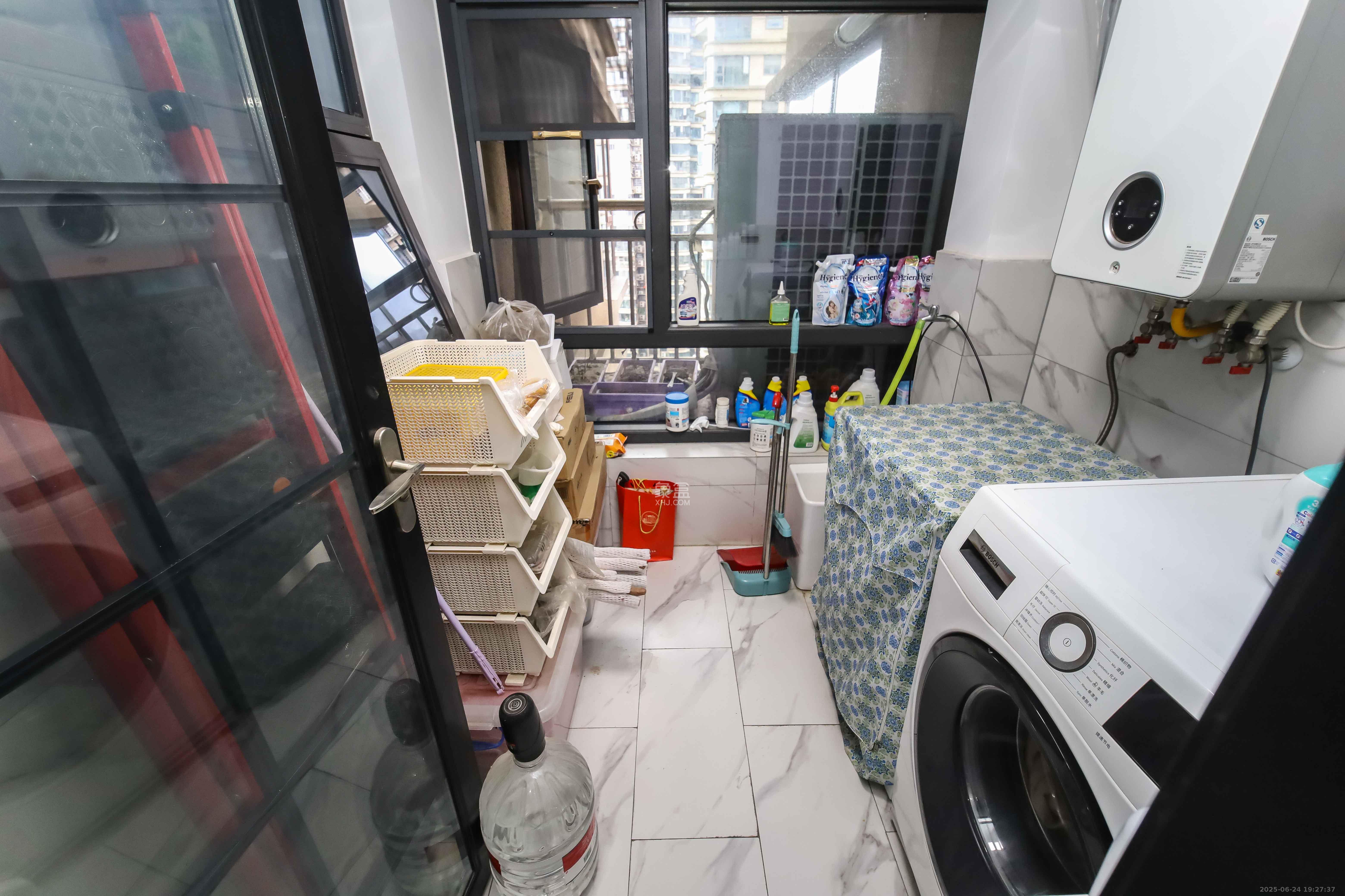 红橡华园(菲莎公馆)  2室2厅1卫    160.0万其他