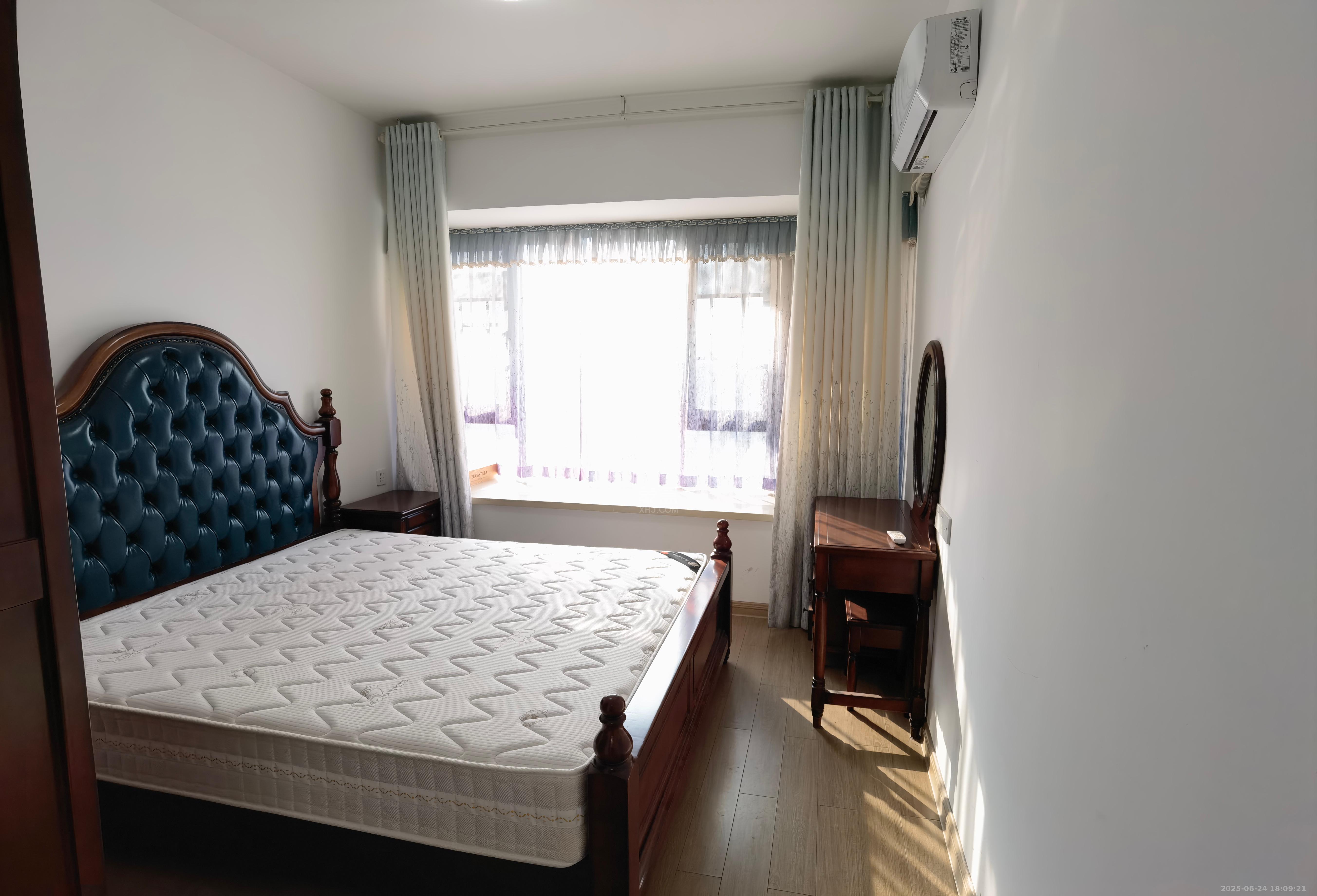 蓝溪谷 3室2厅2卫 2200.0元/月 蓝溪谷 3室2厅2卫 2200.0元/月室内图