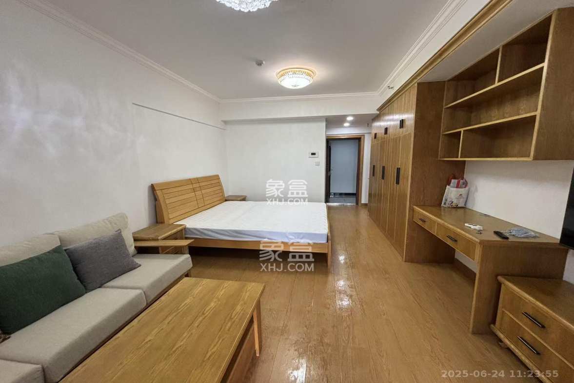 国泰九龙湾 1室1厅1卫 1400.0元/月 国泰九龙湾 1室1厅1卫 1400.0元/月室内图